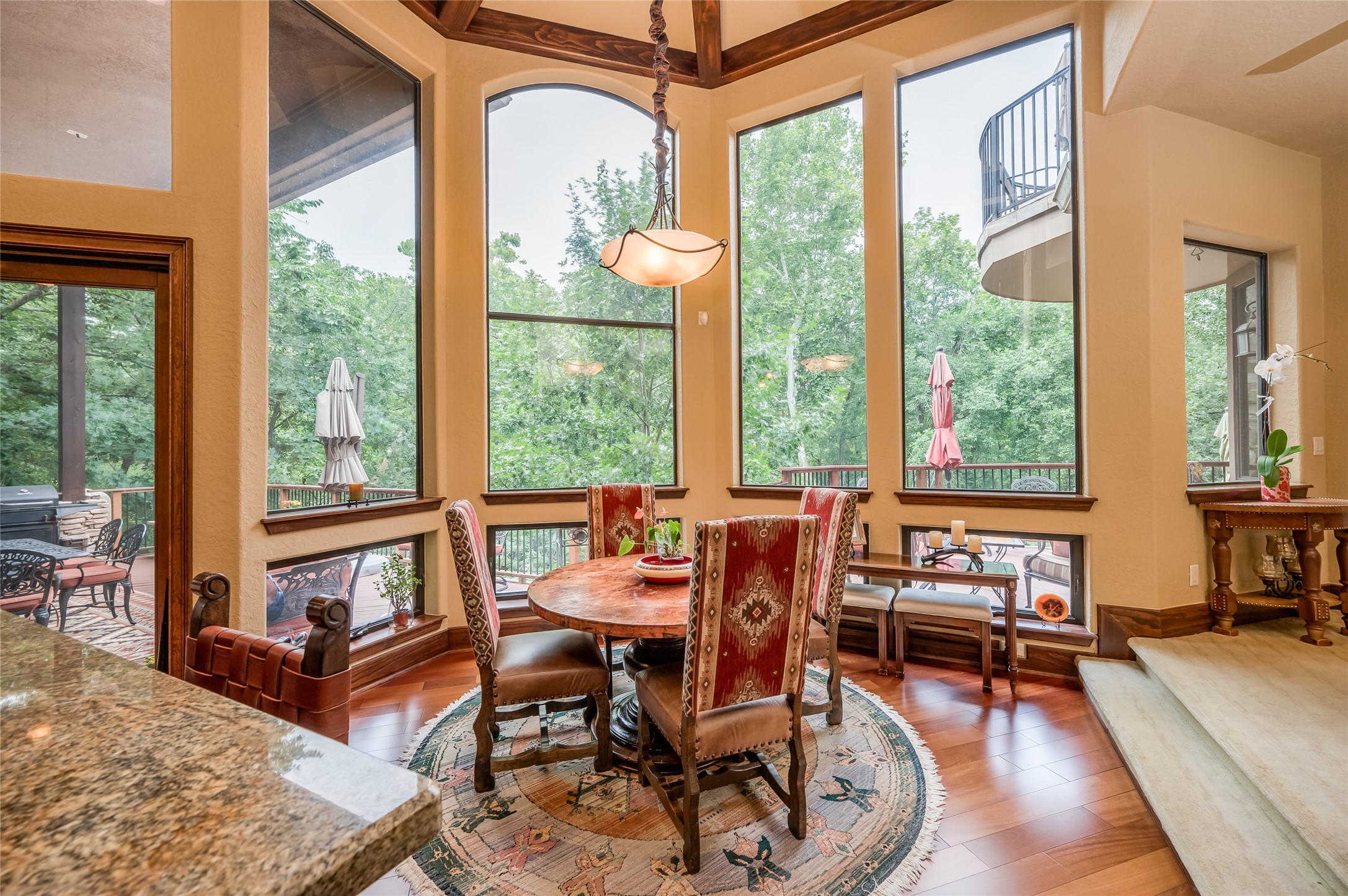 206 Walnut Bend Lane , Houston, TX, 77042 | 73655474 | Realty Texas LLC