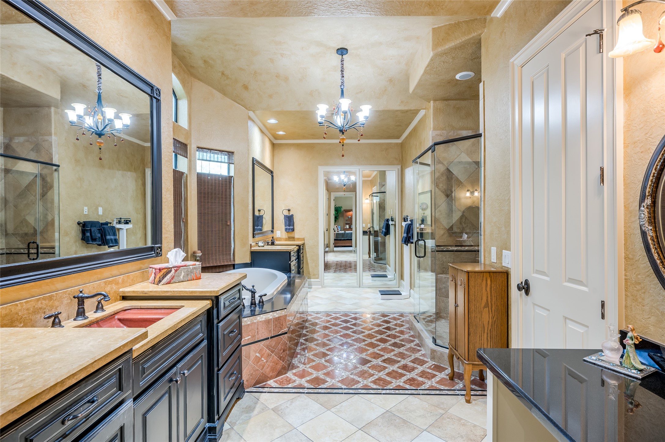 206 Walnut Bend Lane , Houston, TX, 77042 | 73655474 | Realty Texas LLC