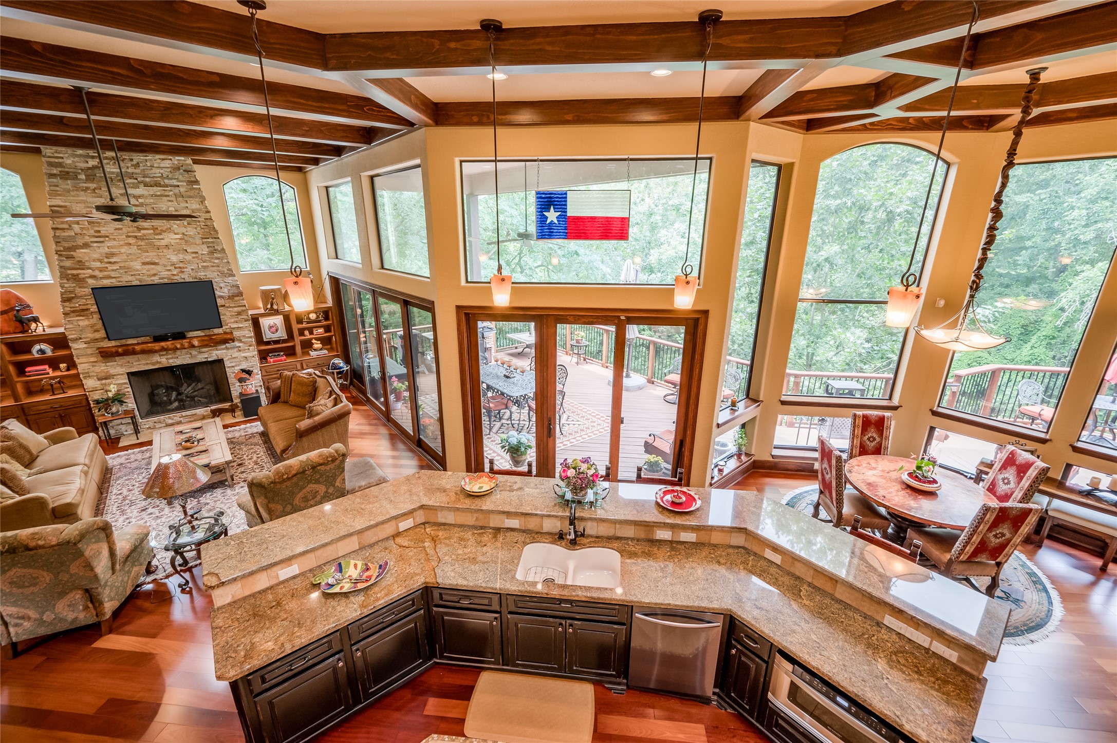 206 Walnut Bend Lane , Houston, TX, 77042 | 73655474 | Realty Texas LLC