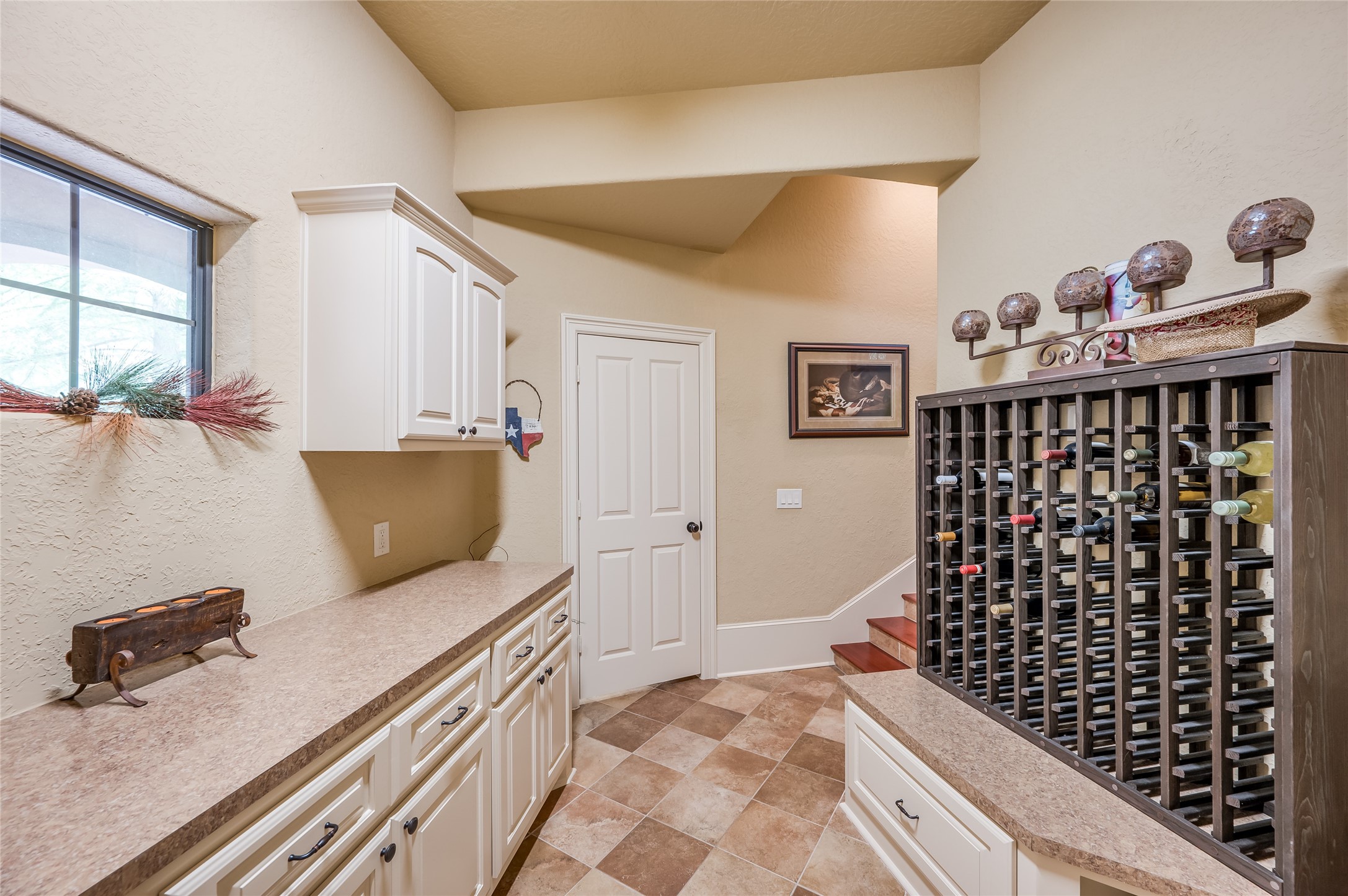 206 Walnut Bend Lane , Houston, TX, 77042 | 73655474 | Realty Texas LLC