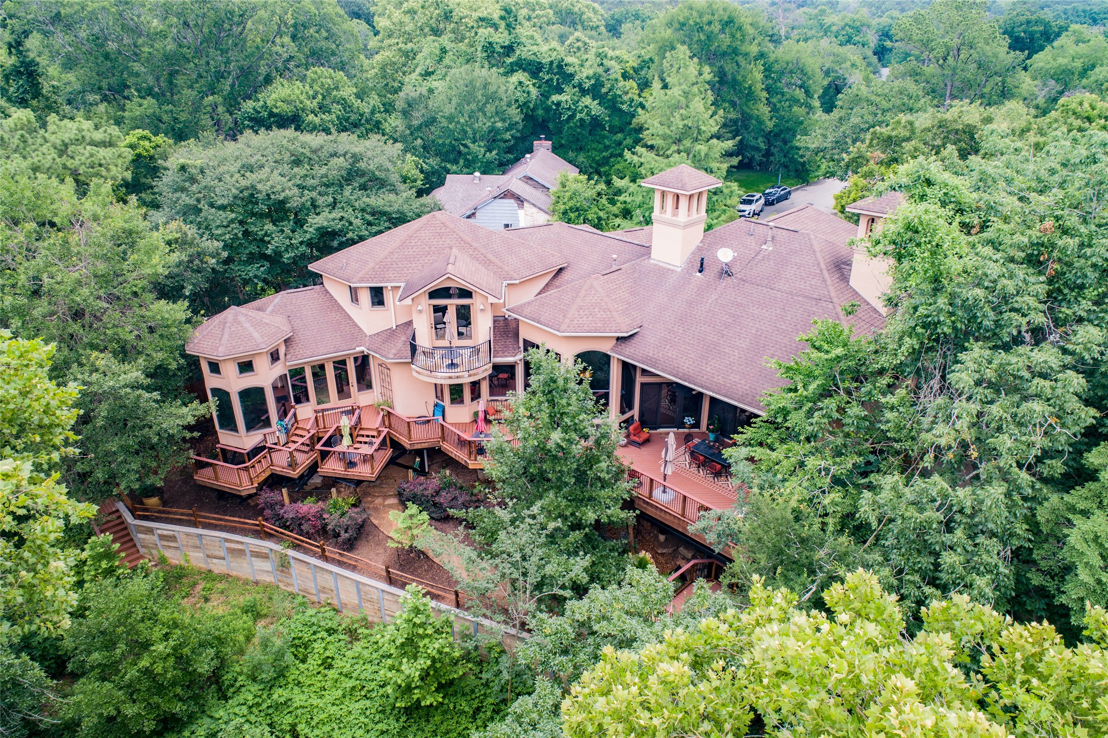 206 Walnut Bend Lane , Houston, TX, 77042 | 73655474 | Realty Texas LLC