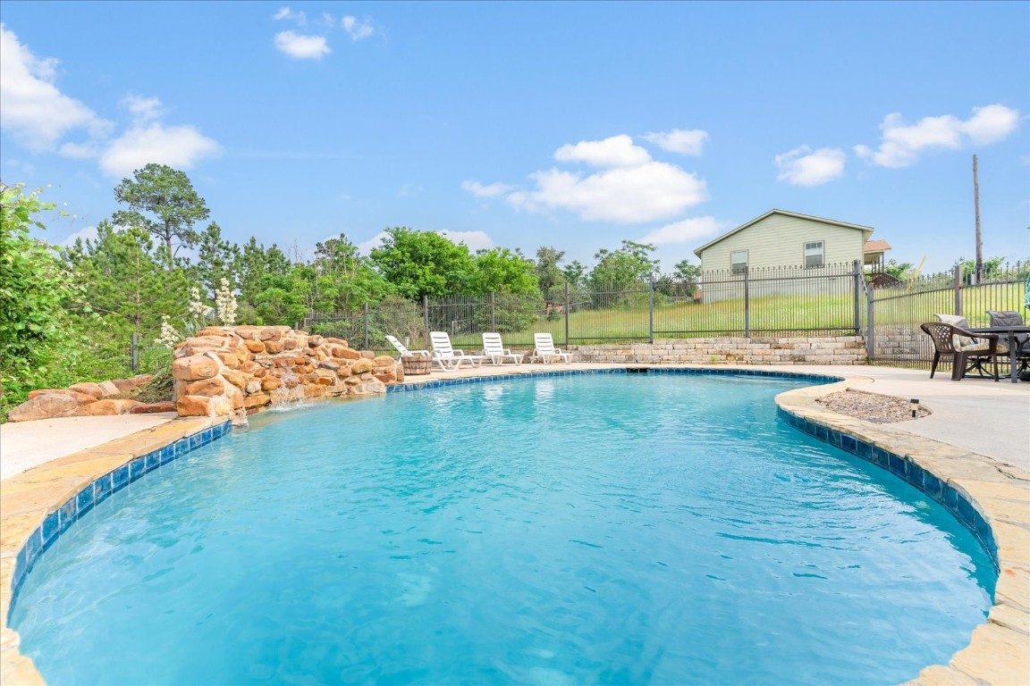 124 Homonu Court , Bastrop, TX, 78602 | 4254937 | Realty Texas LLC