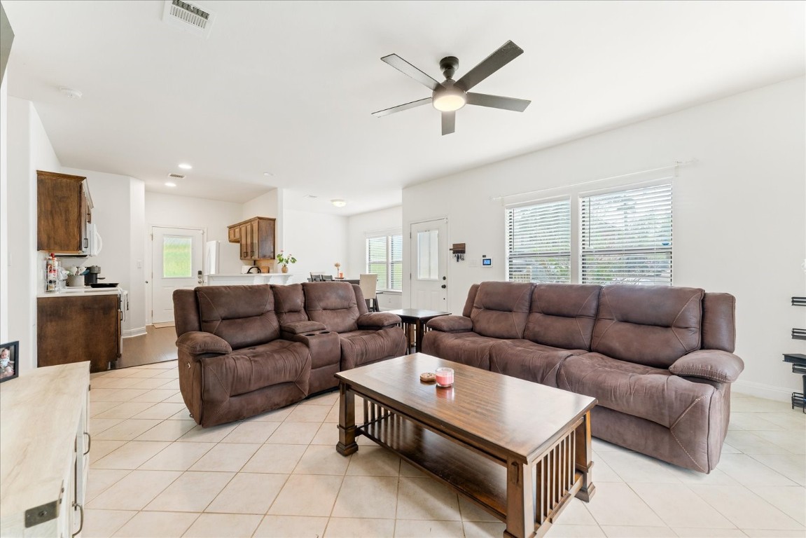 124 Homonu Court , Bastrop, TX, 78602 | 4254937 | Realty Texas LLC