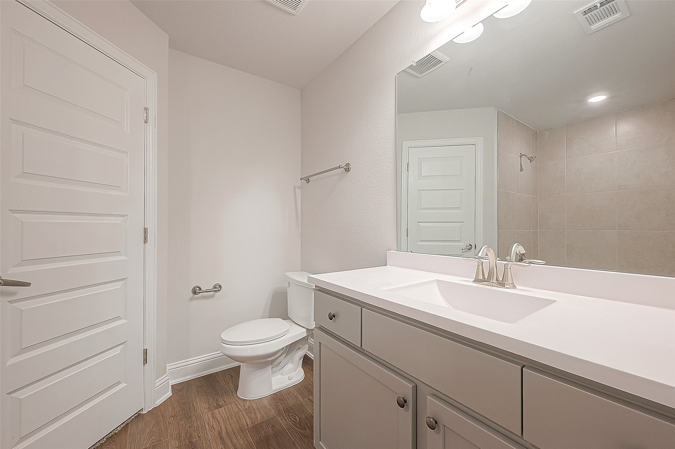 329 Bryan Way , Angleton, TX, 77515 | 10126634 | Realty Texas LLC