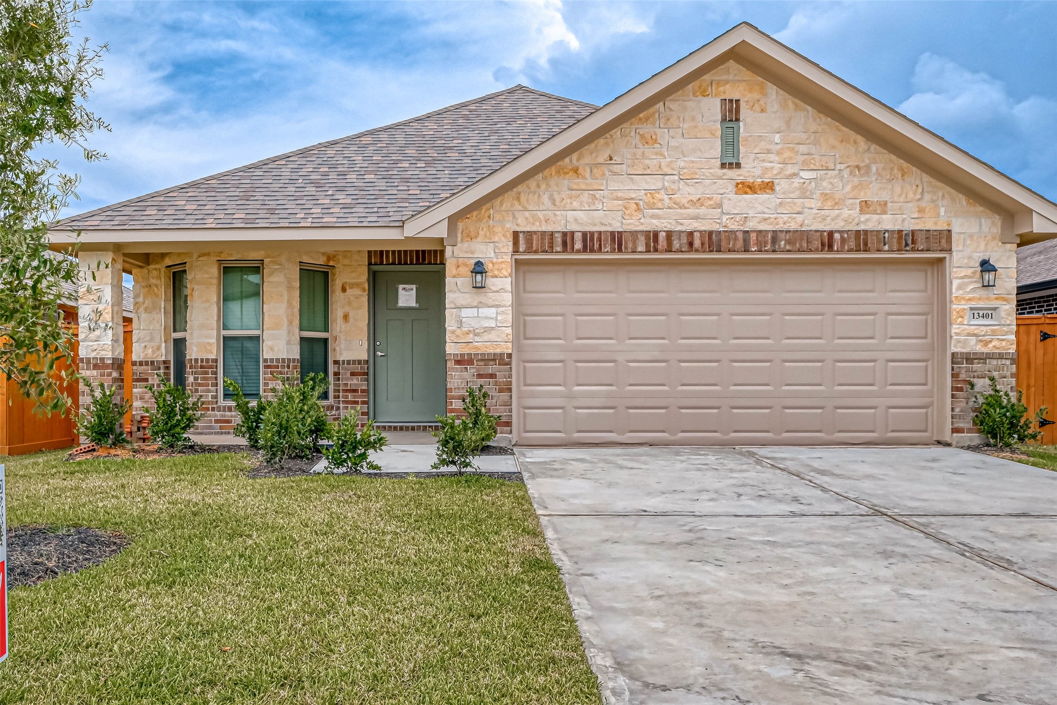 9 Greenbriar Loop , Angleton, TX, 77515 | 11682914 | Realty Texas LLC
