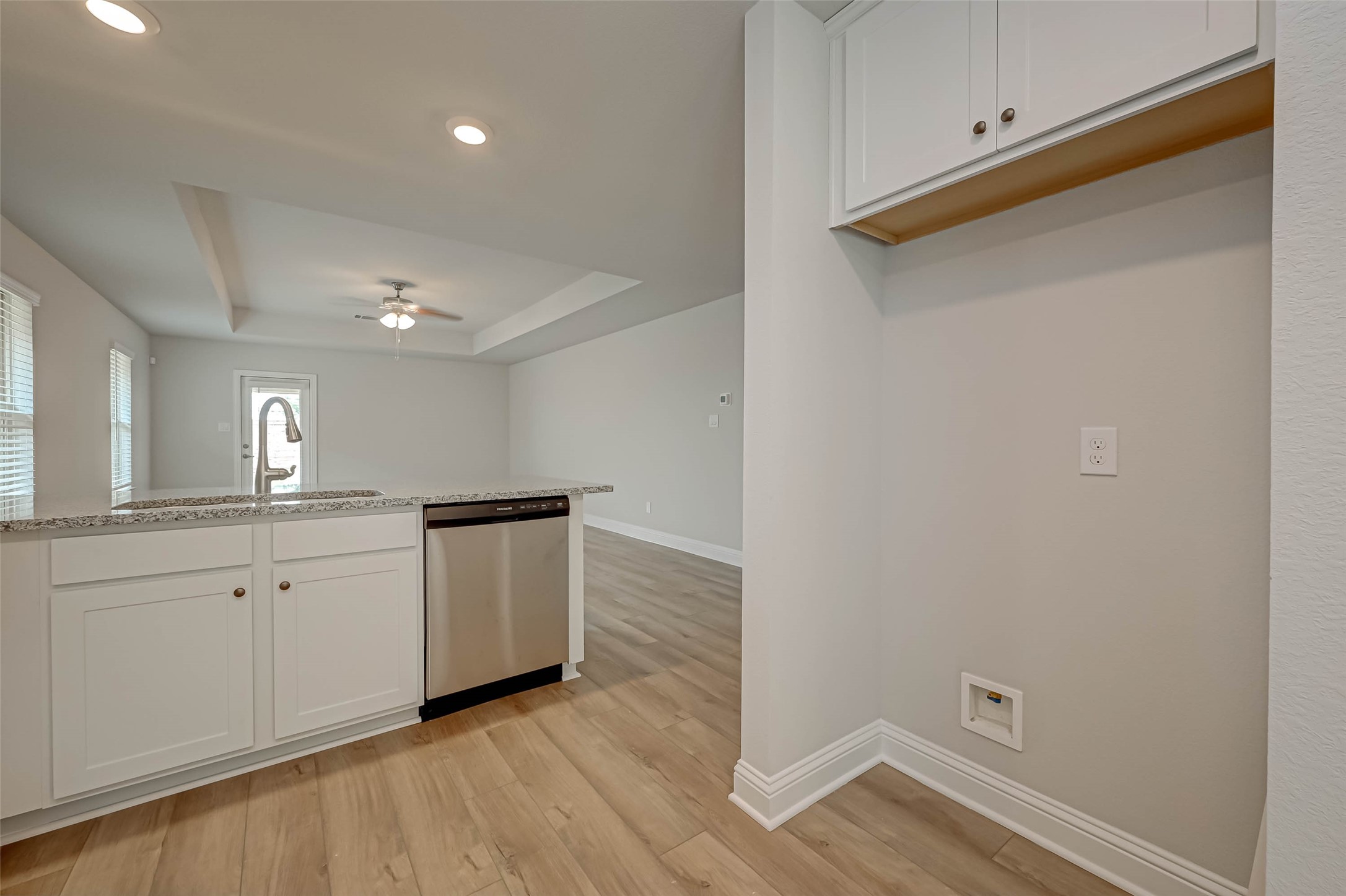 9 Greenbriar Loop , Angleton, TX, 77515 | 11682914 | Realty Texas LLC