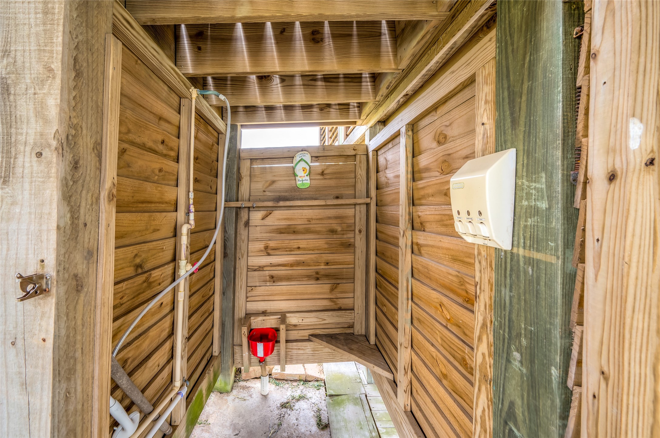 1134 Mayes Road , Crystal Beach, TX, 77650 | 92354183 | Realty Texas LLC