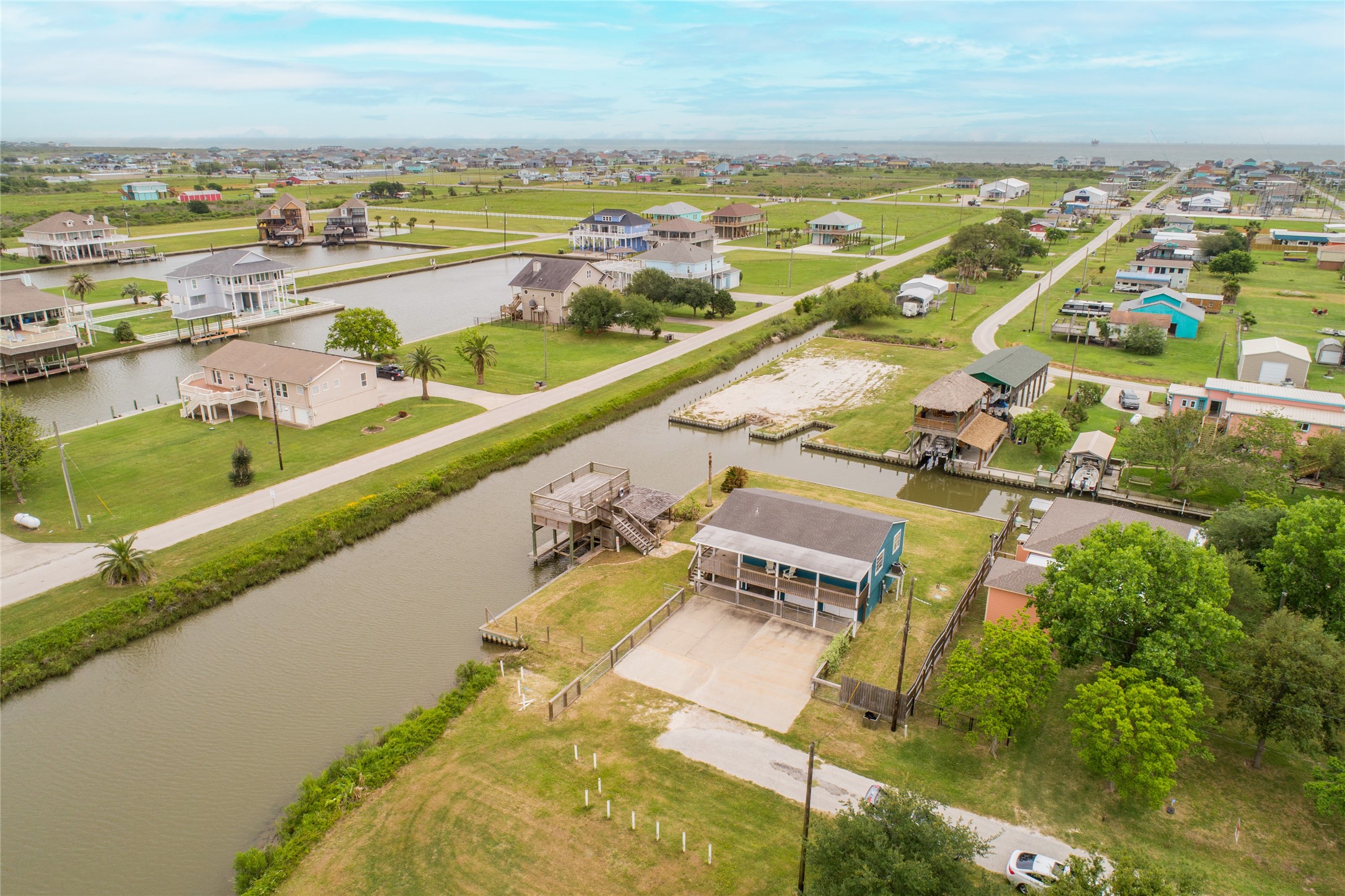 1134 Mayes Road , Crystal Beach, TX, 77650 | 92354183 | Realty Texas LLC