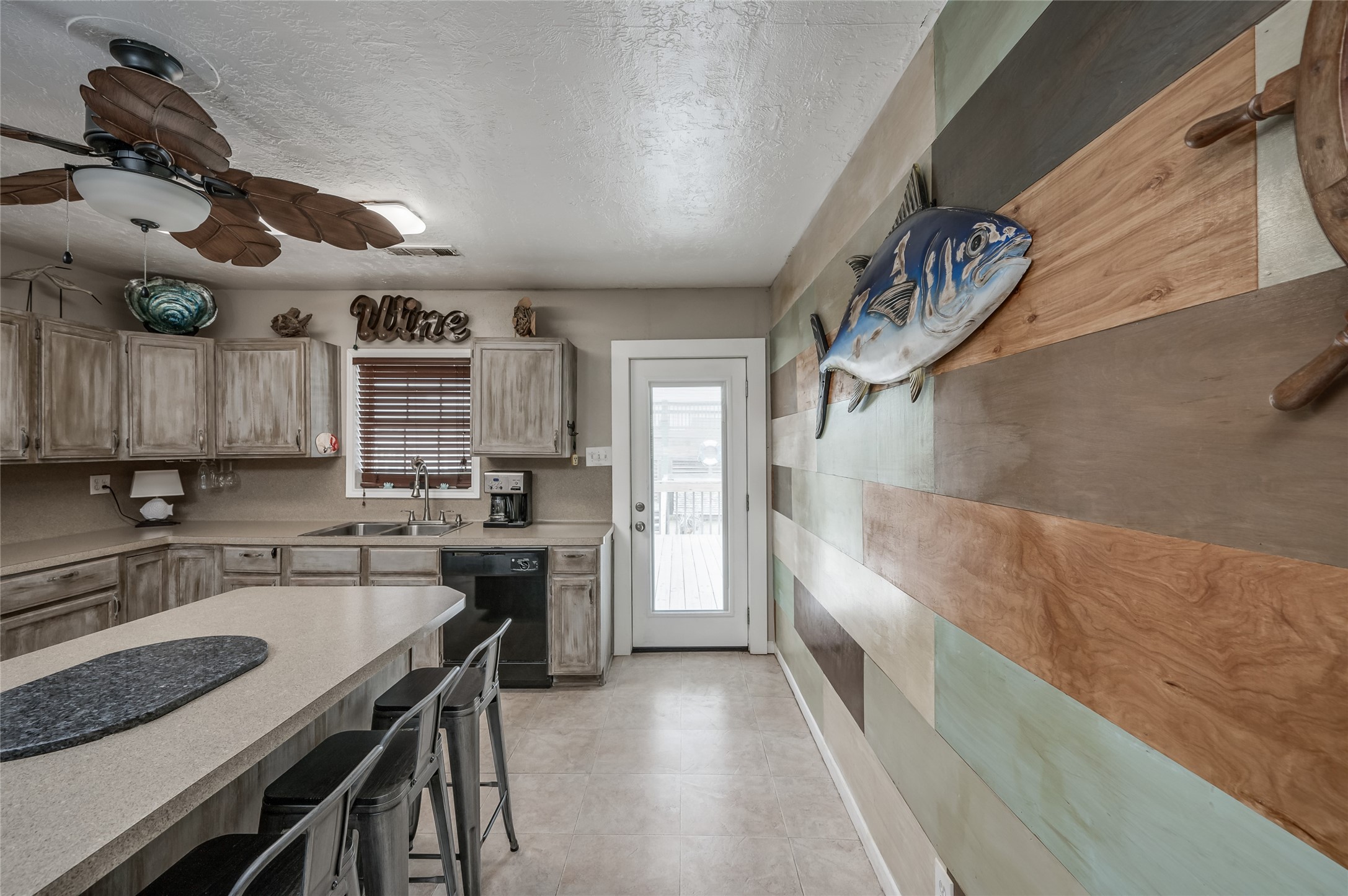 1134 Mayes Road , Crystal Beach, TX, 77650 | 92354183 | Realty Texas LLC