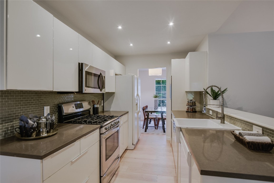 7400 Barcelona Drive , Austin, TX, 78752 | 3858095 | Realty Texas LLC