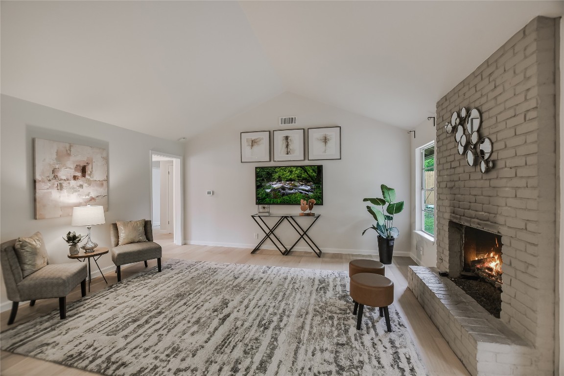 7400 Barcelona Drive , Austin, TX, 78752 | 3858095 | Realty Texas LLC