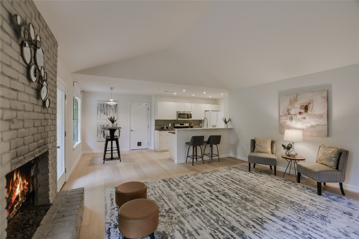 7400 Barcelona Drive , Austin, TX, 78752 | 3858095 | Realty Texas LLC