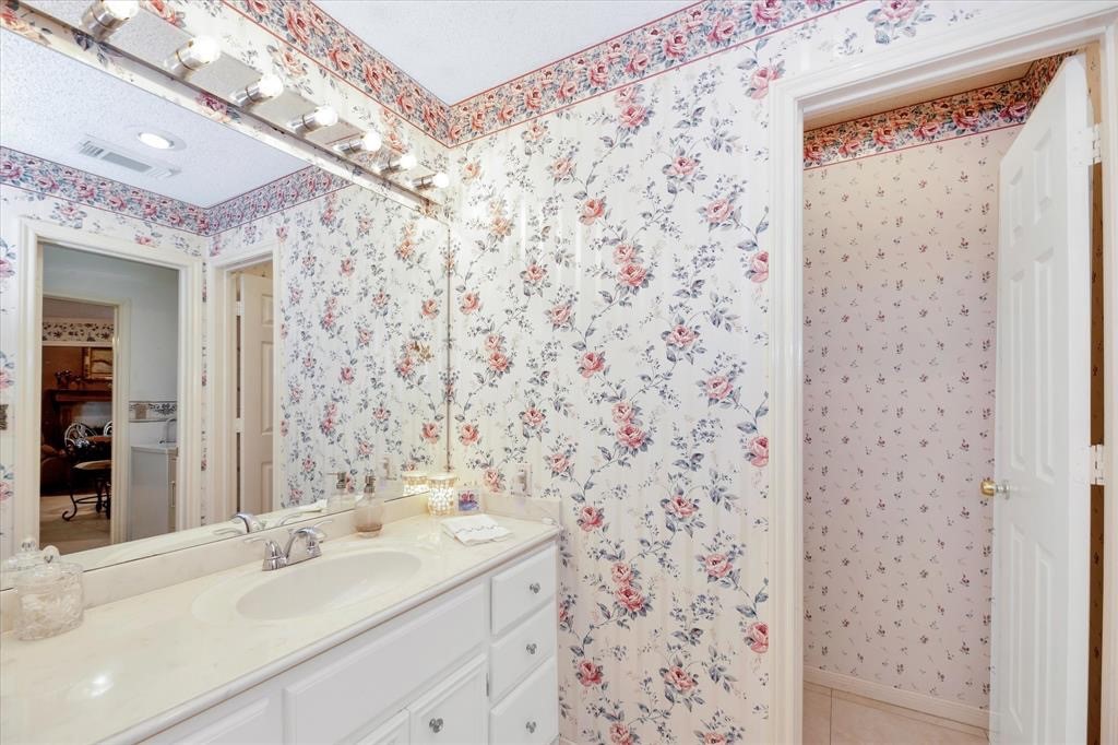 904 Carriage Hills Boulevard , Conroe, TX, 77384 | 10048177 | Realty Texas LLC