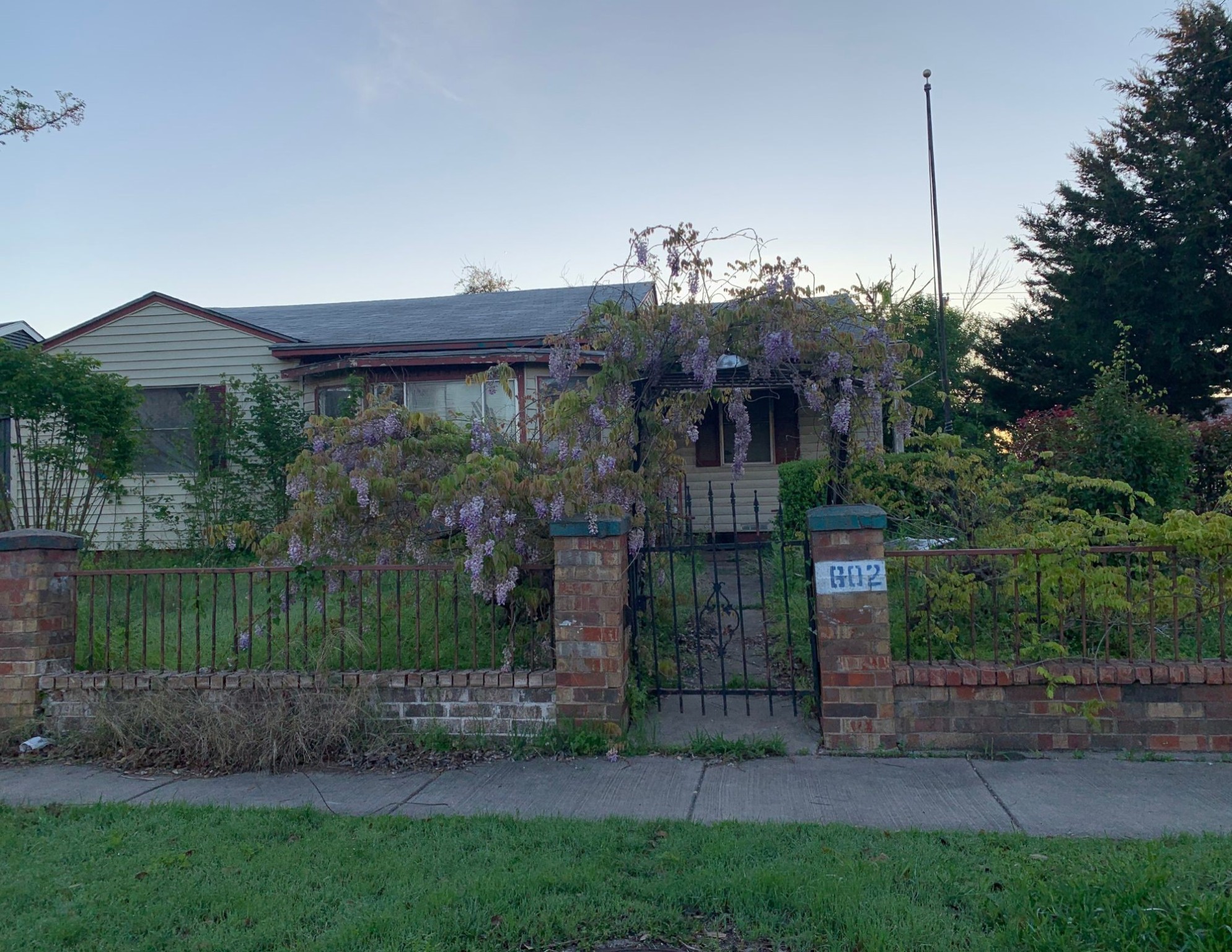 602 NE 19th Street , Grand Prairie, TX, 75050 | 20614476 | Realty Texas LLC