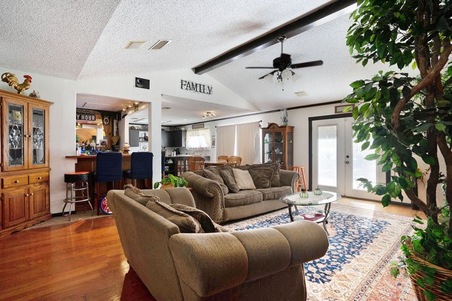 1516 Scotland Avenue , Azle, TX, 76020 | 20621644 | Realty Texas LLC