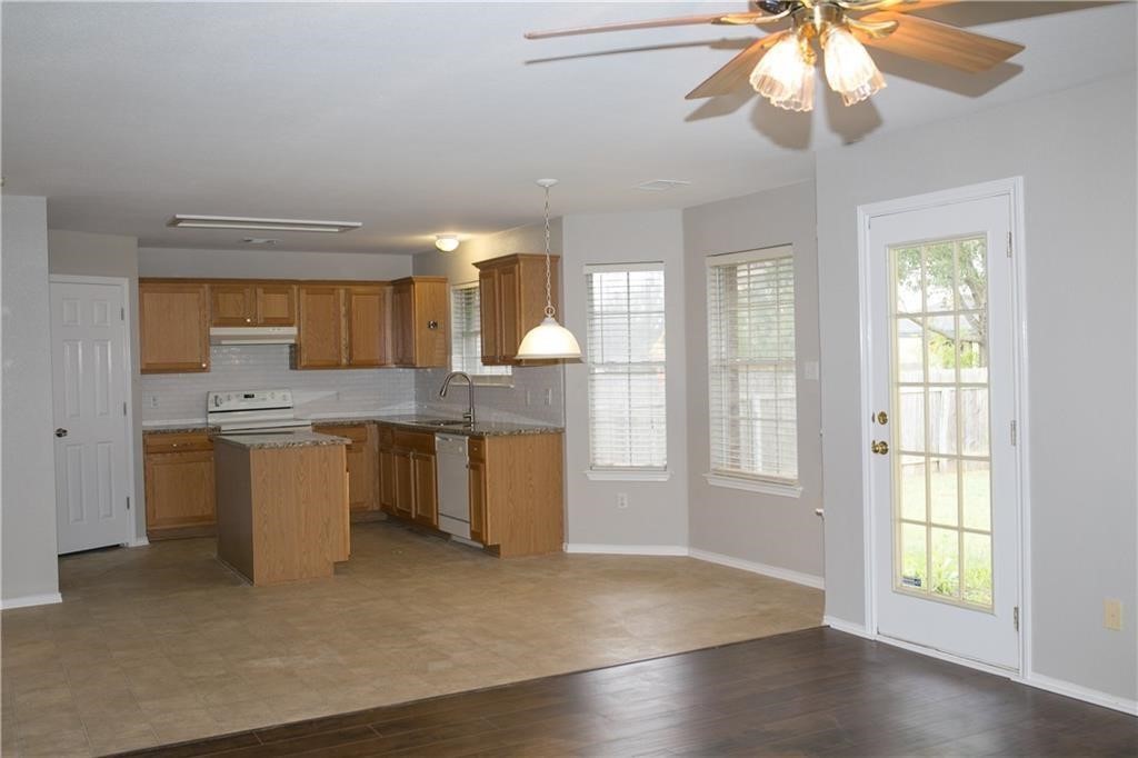 652 Reggie Jakson Trail , Round Rock, TX, 78665 | 1314135 | Realty Texas LLC