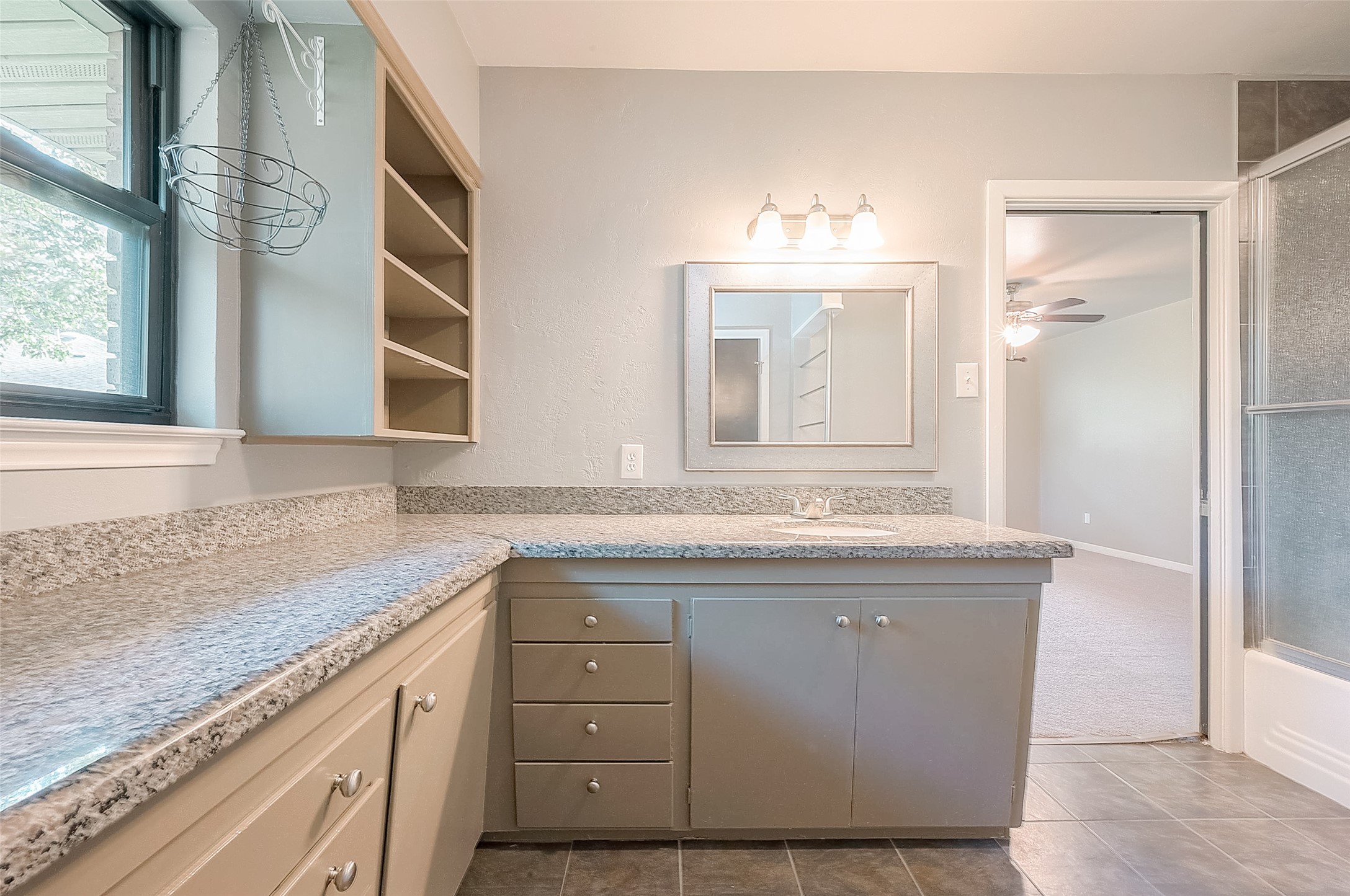 110 S Woodsway Street W , Conroe, TX, 77301 | 55762008 | Realty Texas LLC