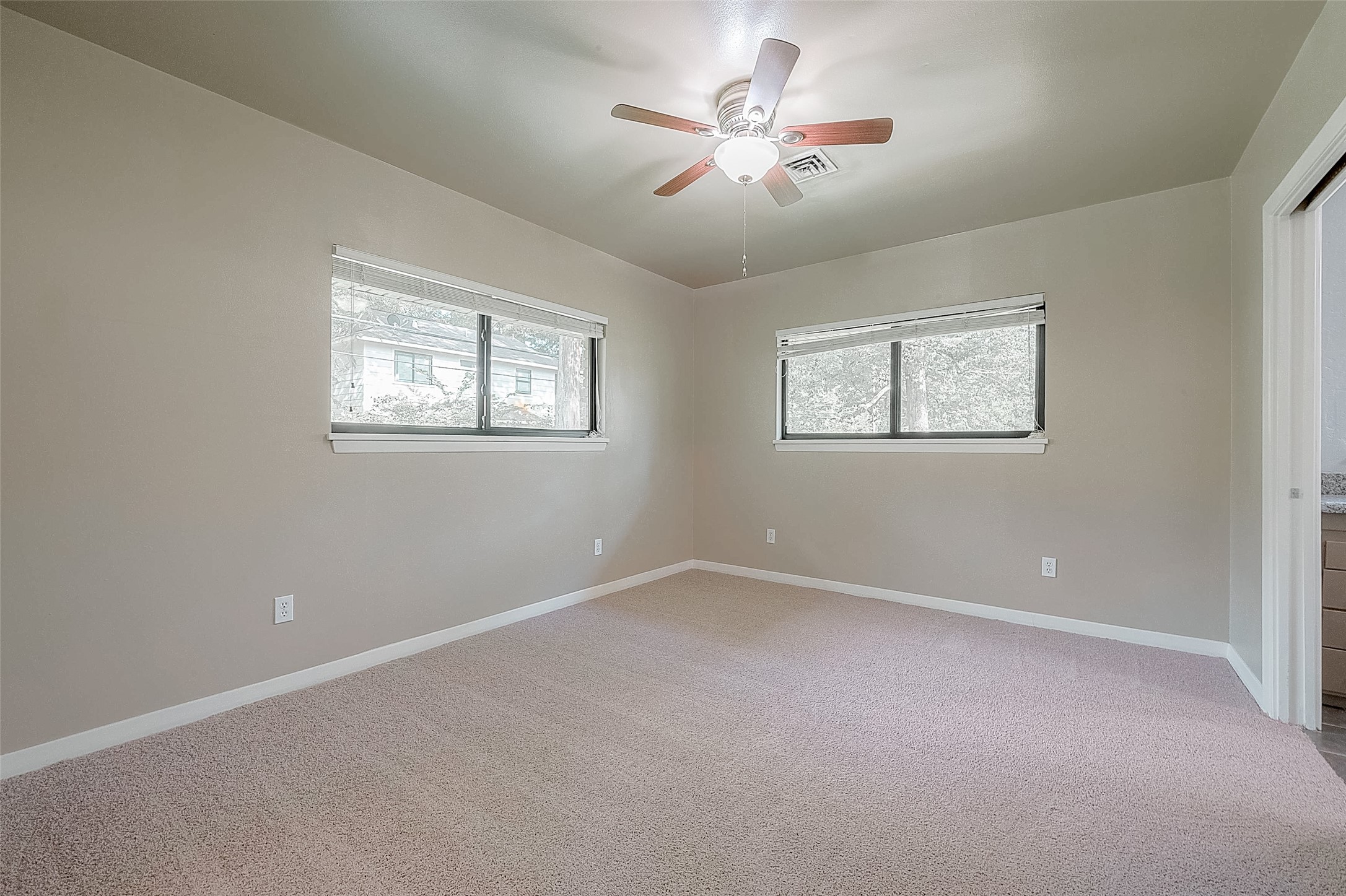 110 S Woodsway Street W , Conroe, TX, 77301 | 55762008 | Realty Texas LLC