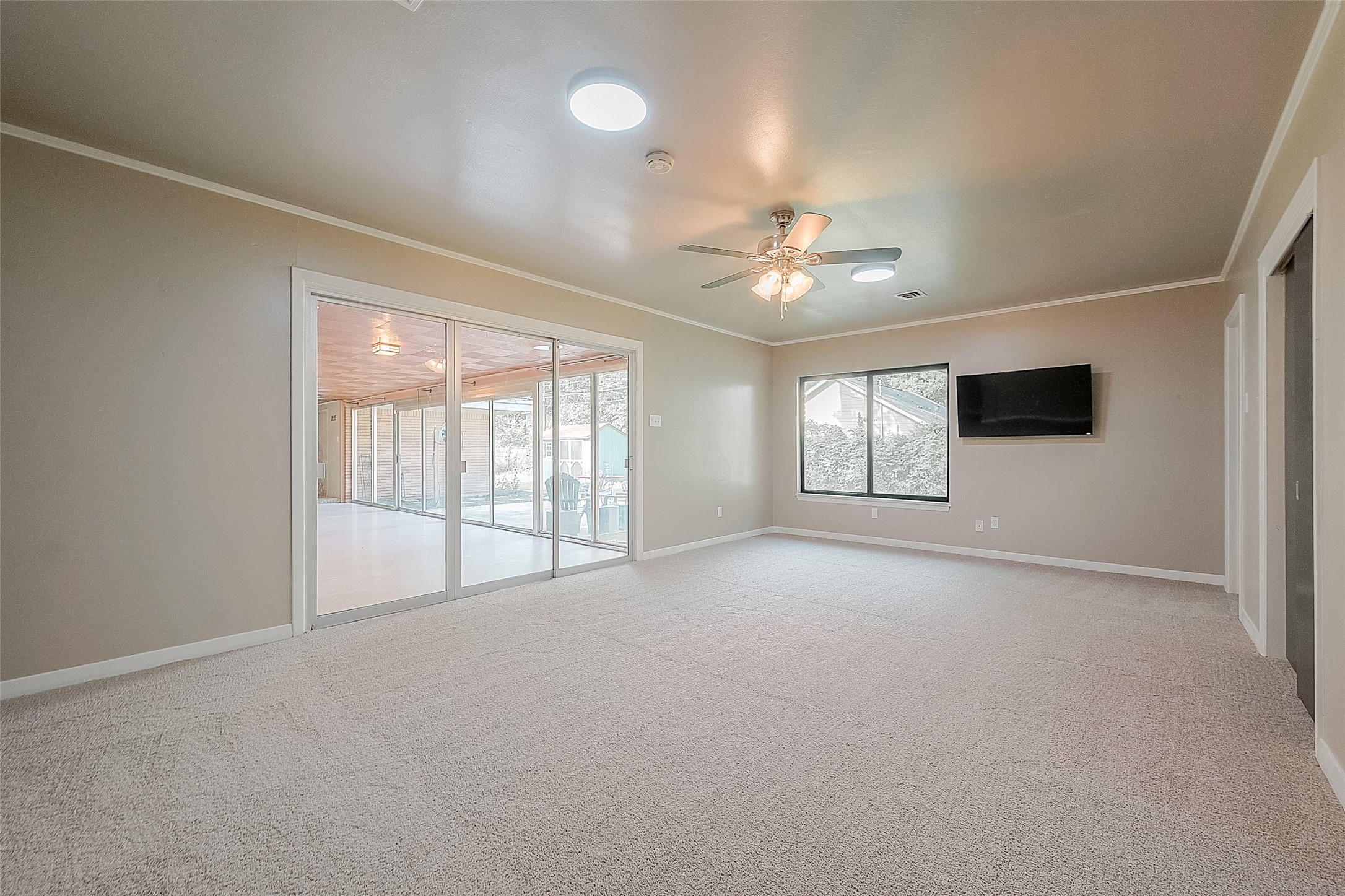 110 S Woodsway Street W , Conroe, TX, 77301 | 55762008 | Realty Texas LLC