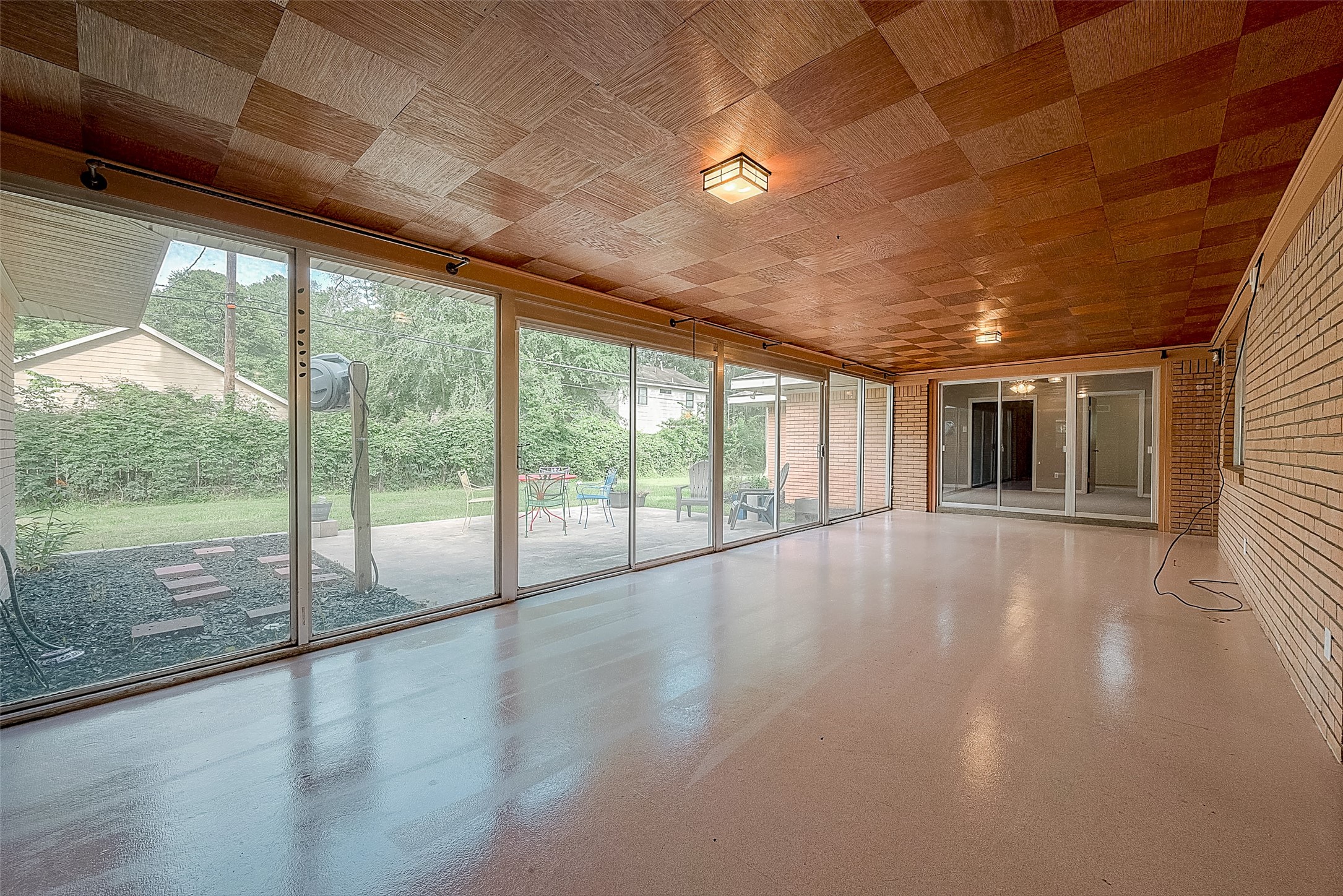 110 S Woodsway Street W , Conroe, TX, 77301 | 55762008 | Realty Texas LLC