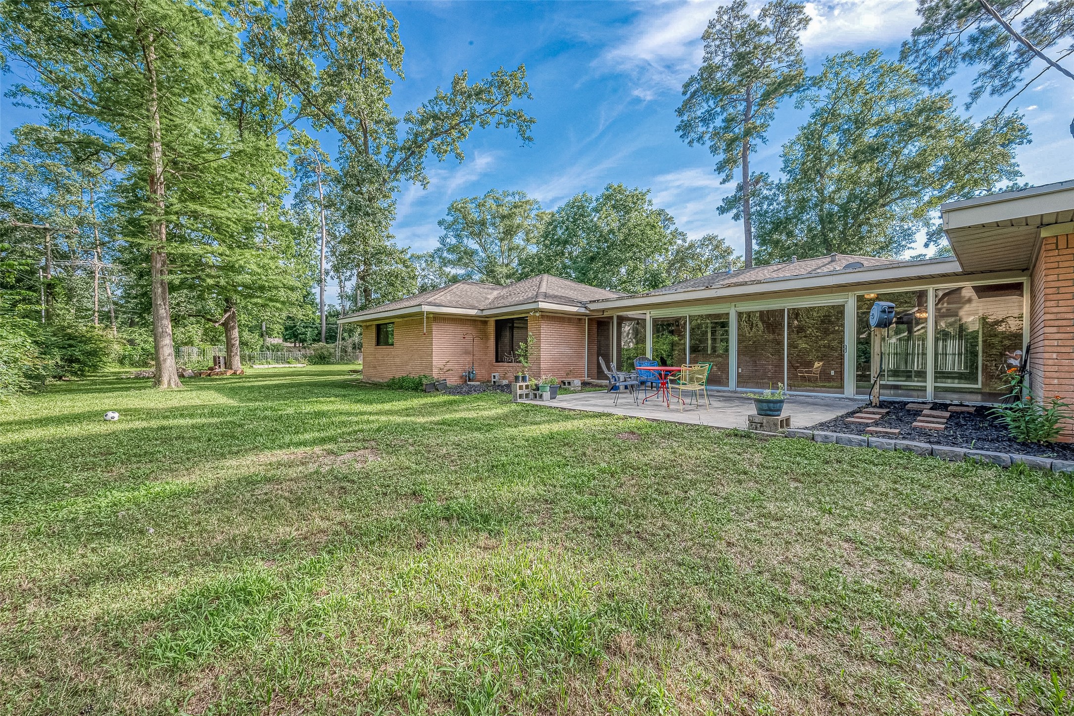 110 S Woodsway Street W , Conroe, TX, 77301 | 55762008 | Realty Texas LLC