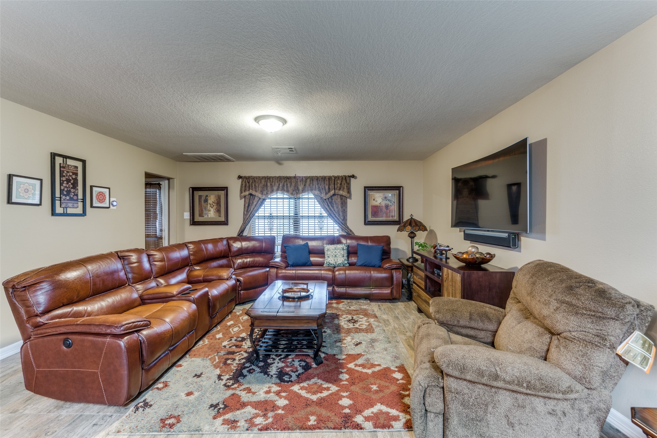 8046 Hall View Drive , Houston, TX, 77075 | 9695950 | Realty Texas LLC