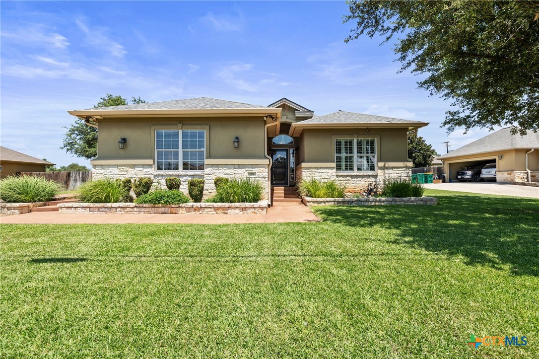 Sold: 108 W Oakwood Drive Blog Image Banner