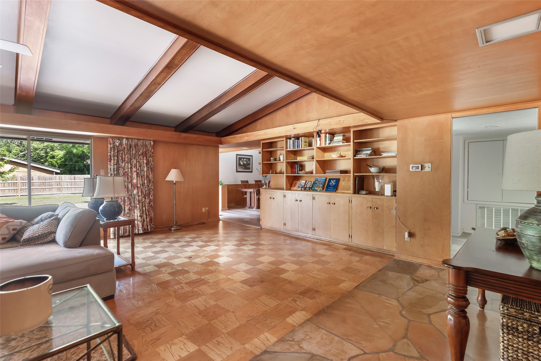 617 Crockett Street , Liberty, TX, 77575 | 50793877 | Realty Texas LLC