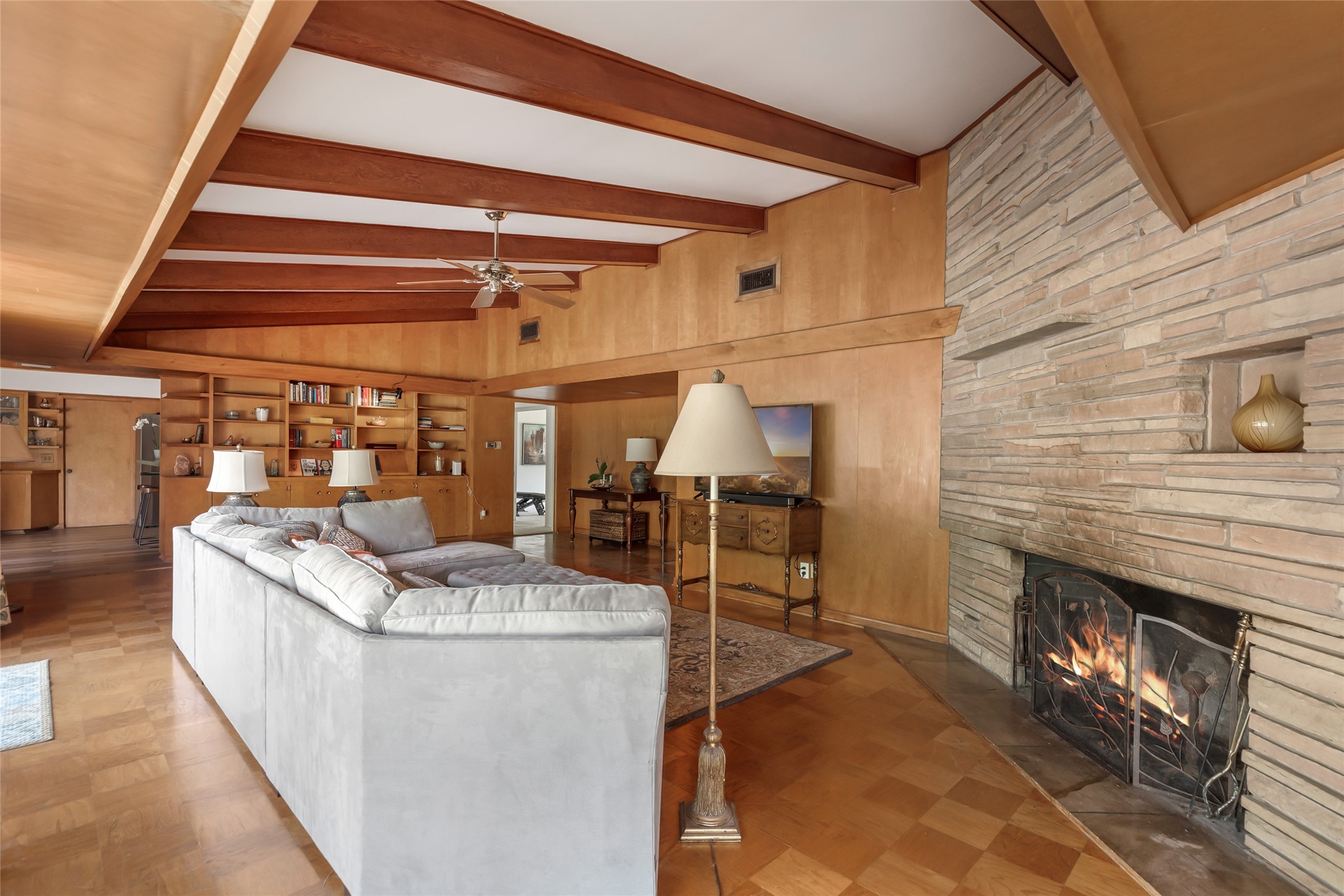 617 Crockett Street , Liberty, TX, 77575 | 50793877 | Realty Texas LLC