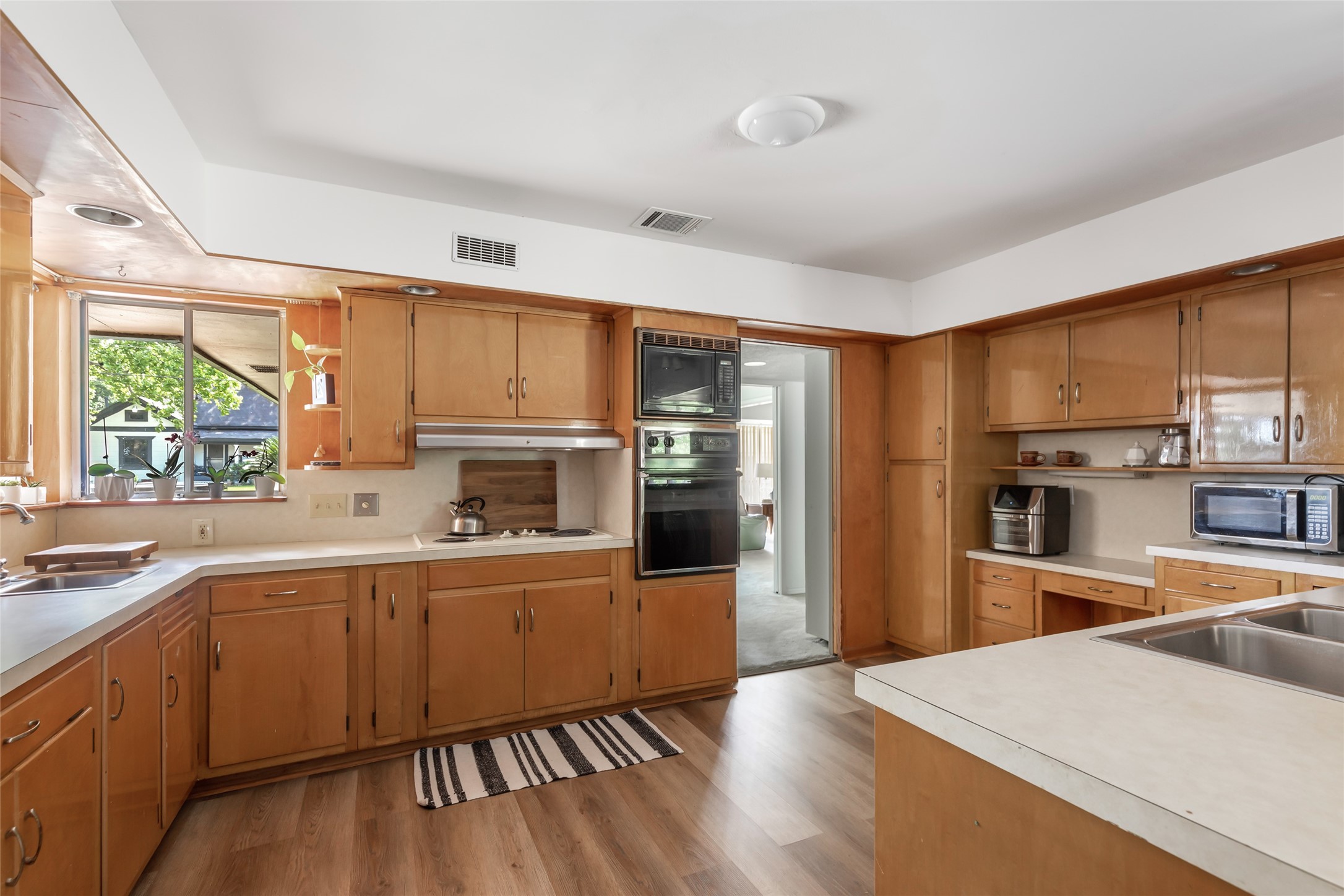 617 Crockett Street , Liberty, TX, 77575 | 50793877 | Realty Texas LLC