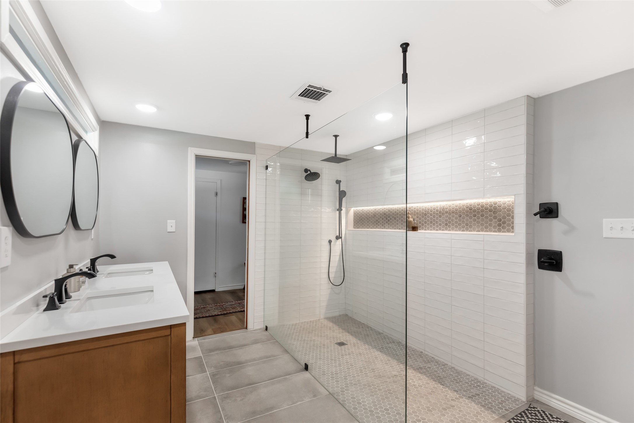 617 Crockett Street , Liberty, TX, 77575 | 50793877 | Realty Texas LLC