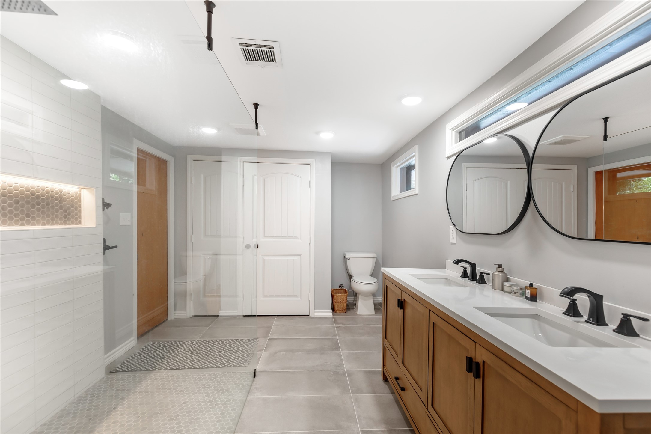 617 Crockett Street , Liberty, TX, 77575 | 50793877 | Realty Texas LLC