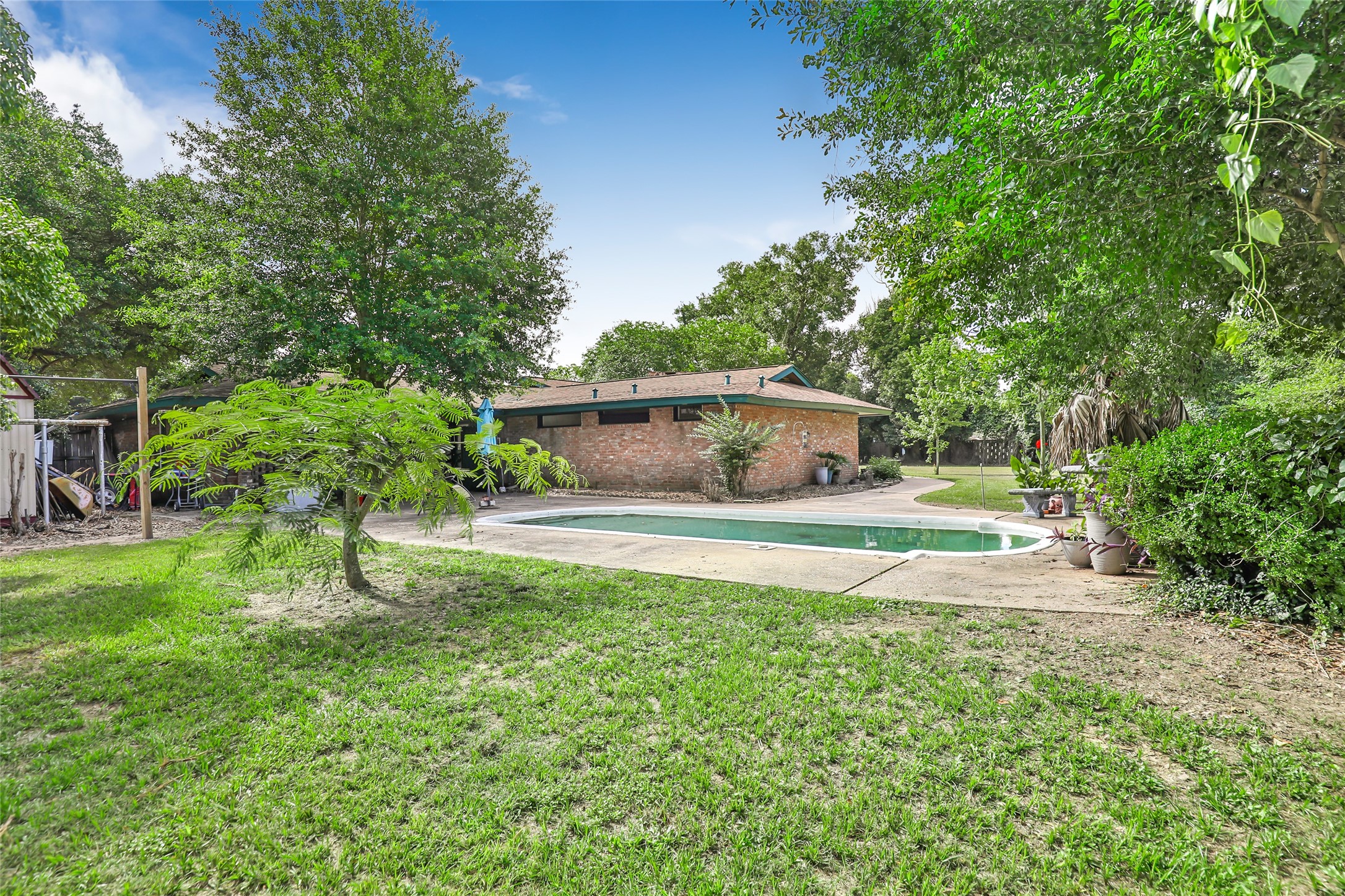 617 Crockett Street , Liberty, TX, 77575 | 50793877 | Realty Texas LLC