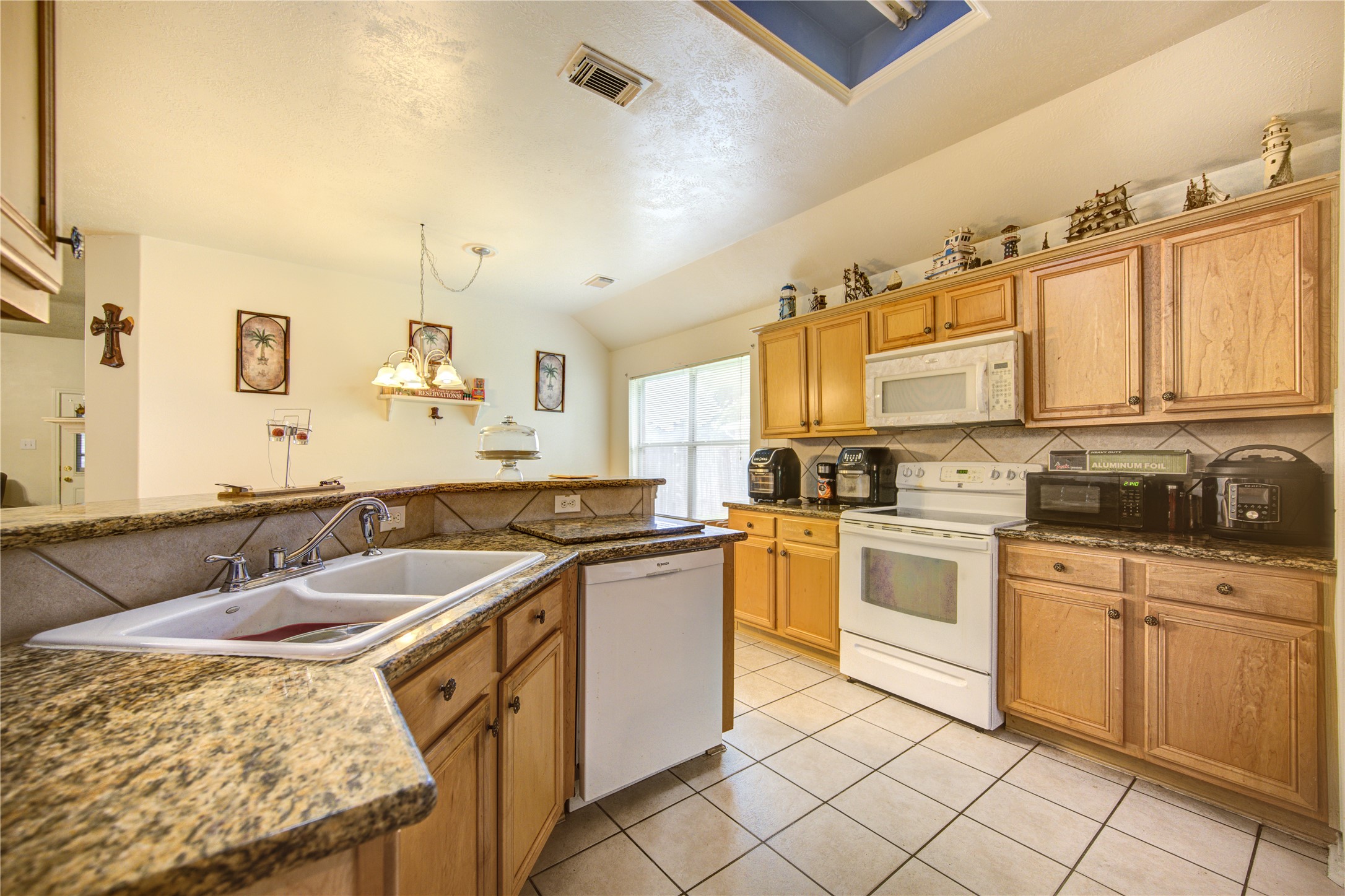 209 Colony Lake Lane , League City, TX, 77539 | 29473484 | Realty Texas LLC