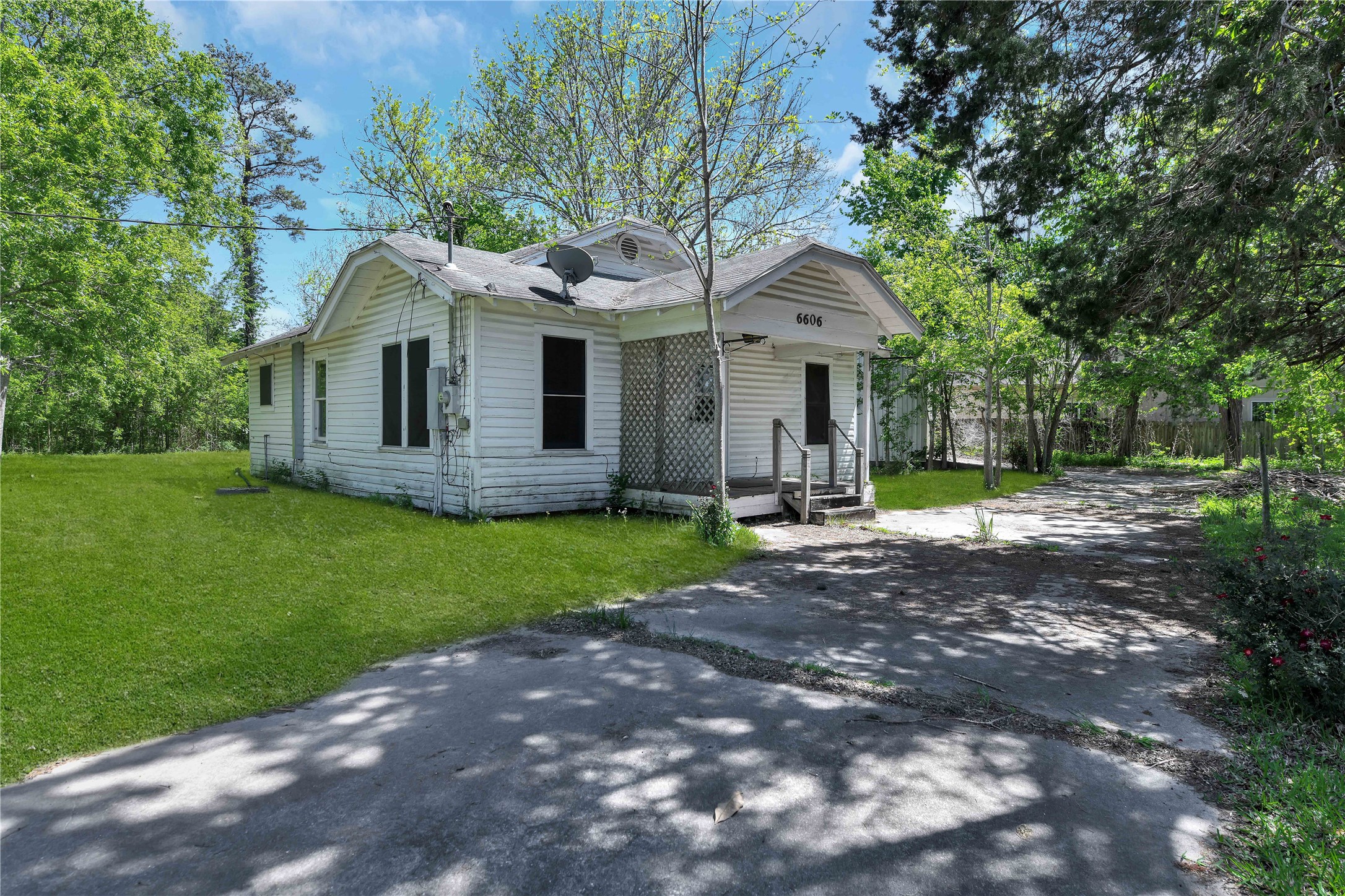 6606 N Highway 146 , Baytown, TX, 77523 | 58902283 | Realty Texas LLC