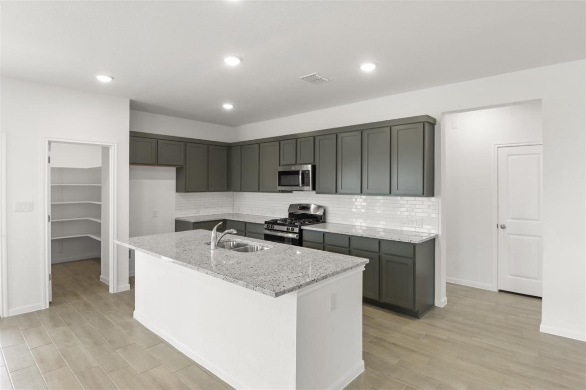 204 Canyon Live Oak , Seguin, TX, 78155 | 6548984 | Realty Texas LLC