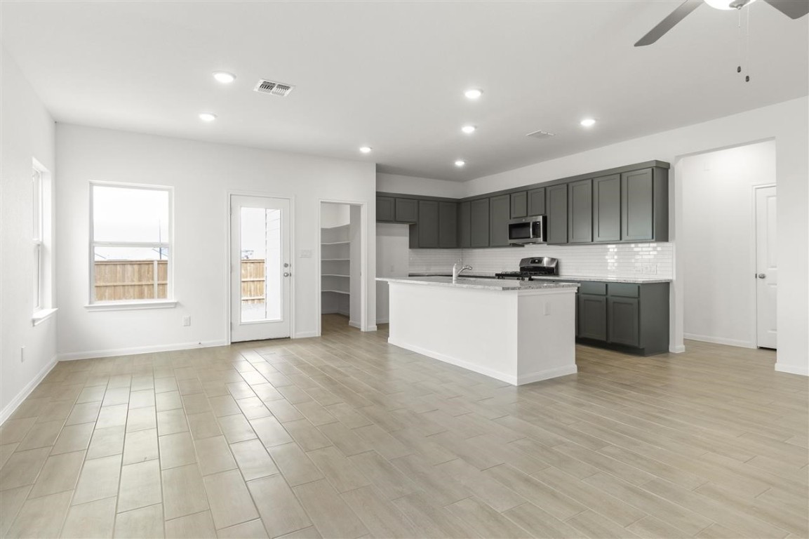 204 Canyon Live Oak , Seguin, TX, 78155 | 6548984 | Realty Texas LLC