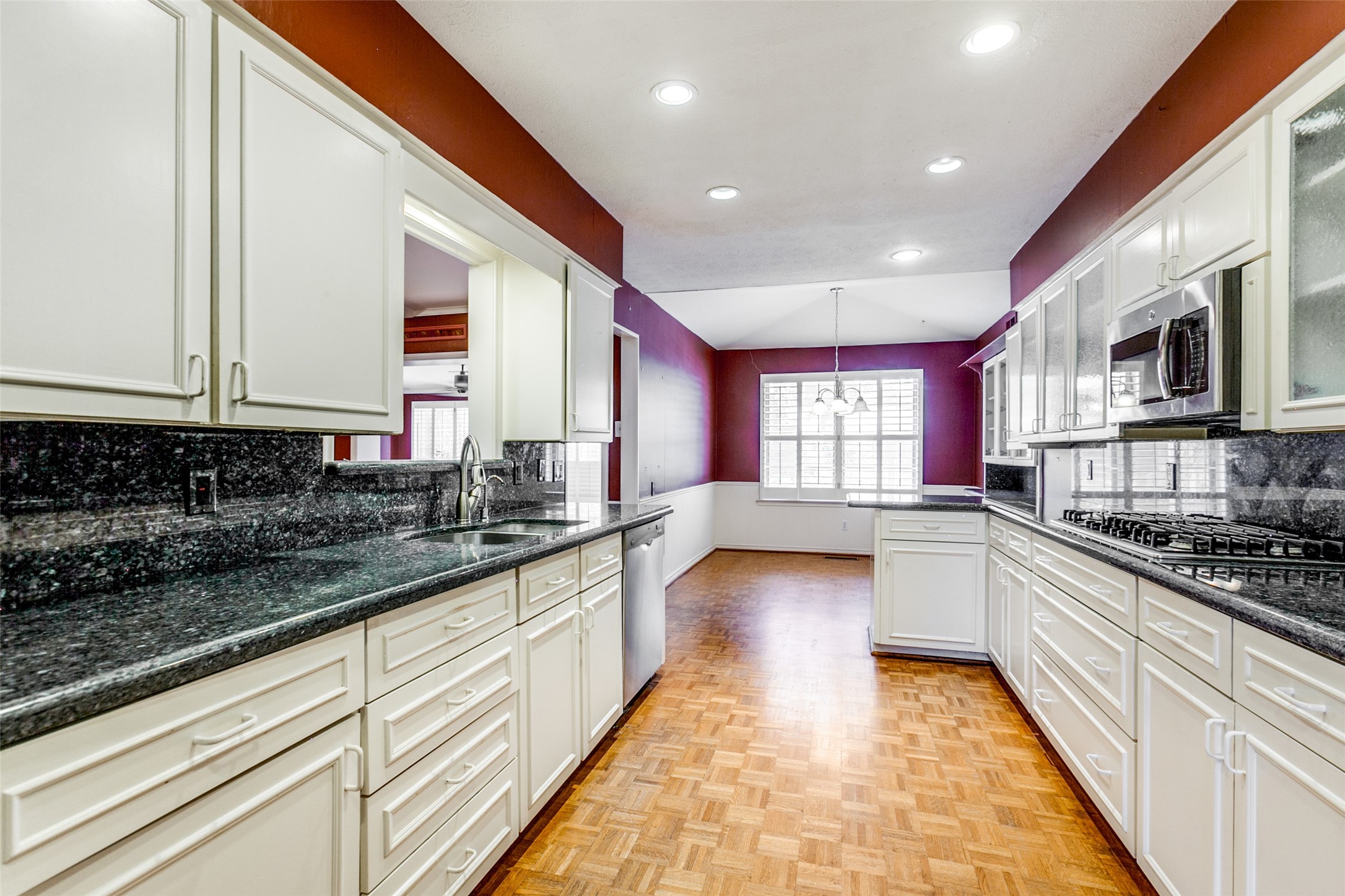 7928 Roundrock Road , Dallas, TX, 75248 | 20621438 | Realty Texas LLC