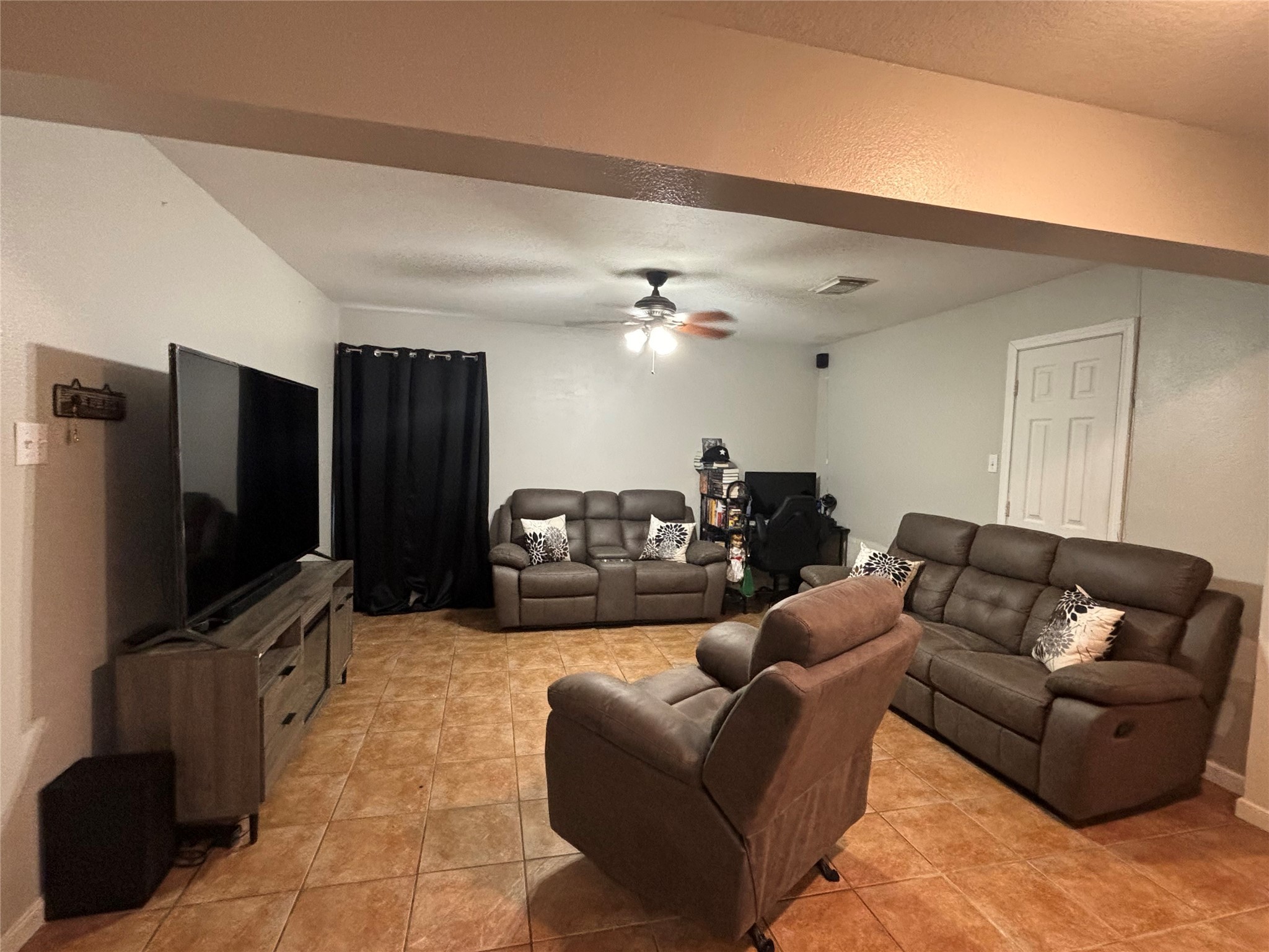 1631 Prairie Shadows Way , Pasadena, TX, 77503 | 34003871 | Realty Texas LLC