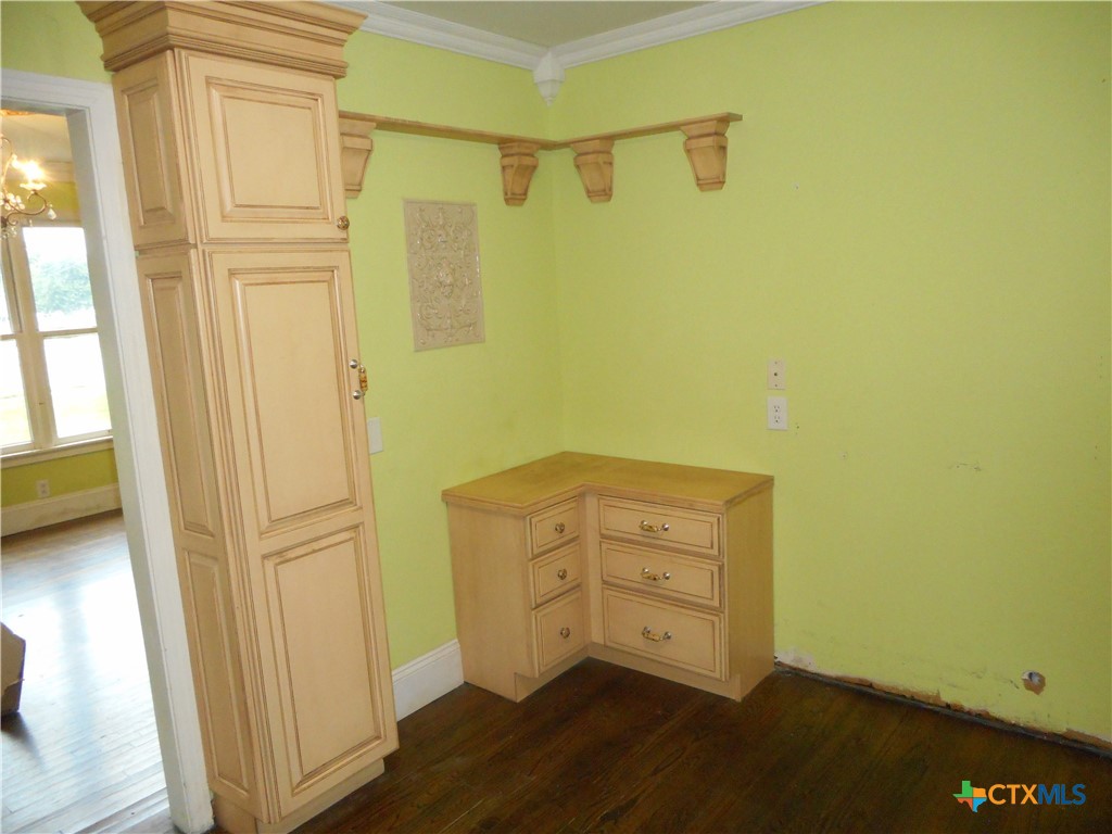 2301 E North Drive , Taylor, TX, 76574 | 545051 | Realty Texas LLC