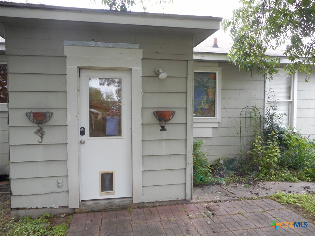 2301 E North Drive , Taylor, TX, 76574 | 545051 | Realty Texas LLC