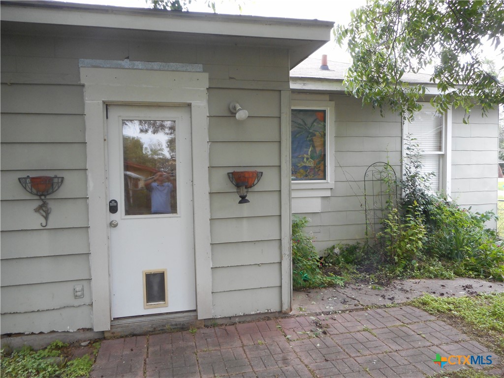 2301 E North Drive , Taylor, TX, 76574 | 545051 | Realty Texas LLC