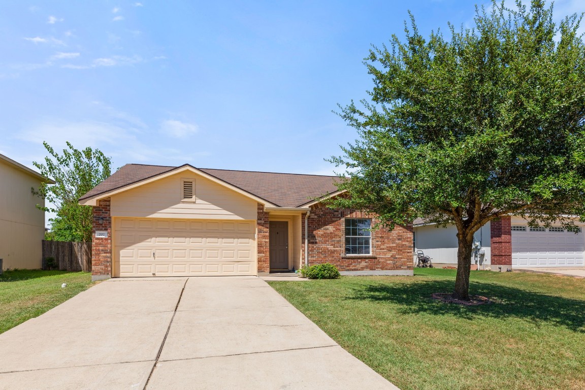 202 Wegstrom Street , Hutto, TX, 78634 | 7077979 | Realty Texas LLC