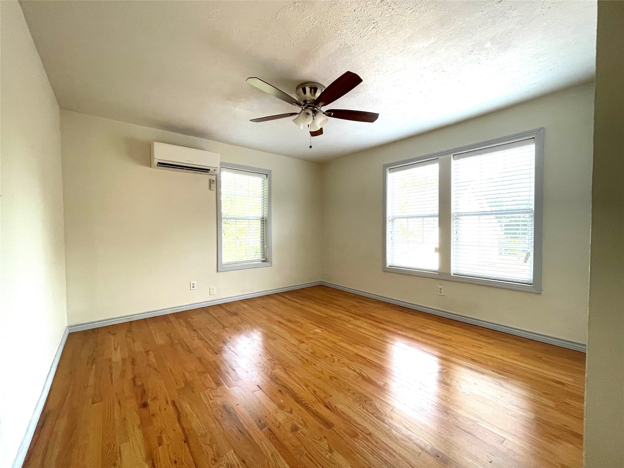 1127 Walling Street 3 , Houston, TX, 77009 | 61118763 | Realty Texas LLC