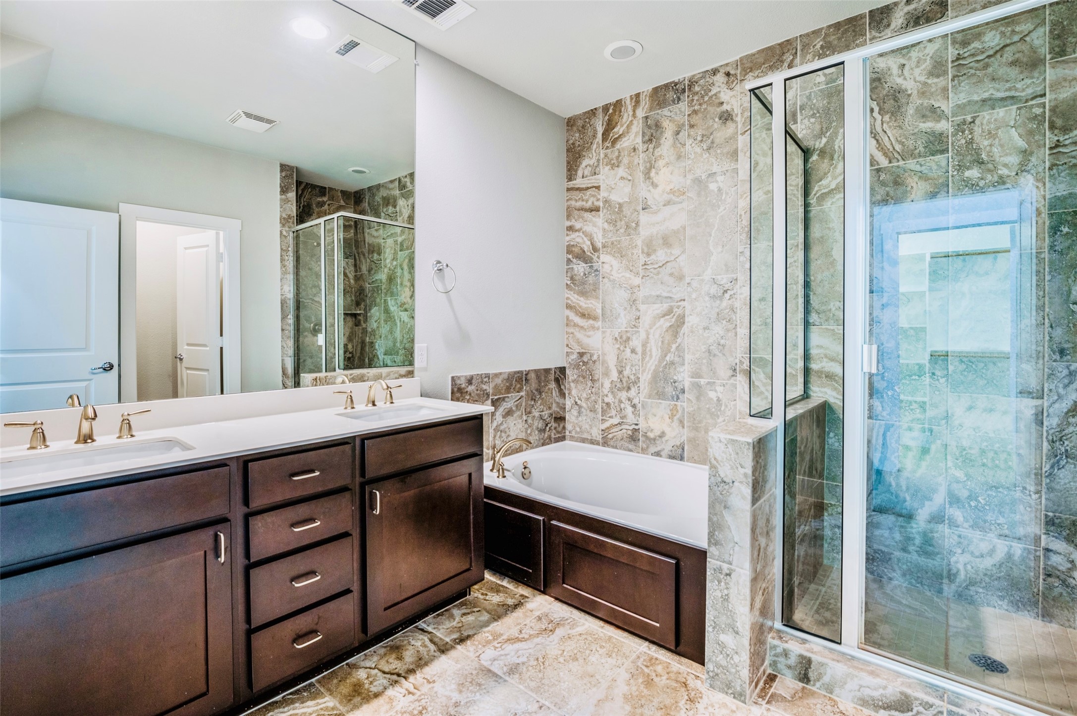 1307 Palm Springs Lane , Dallas, TX, 75204 | 20626048 | Realty Texas LLC