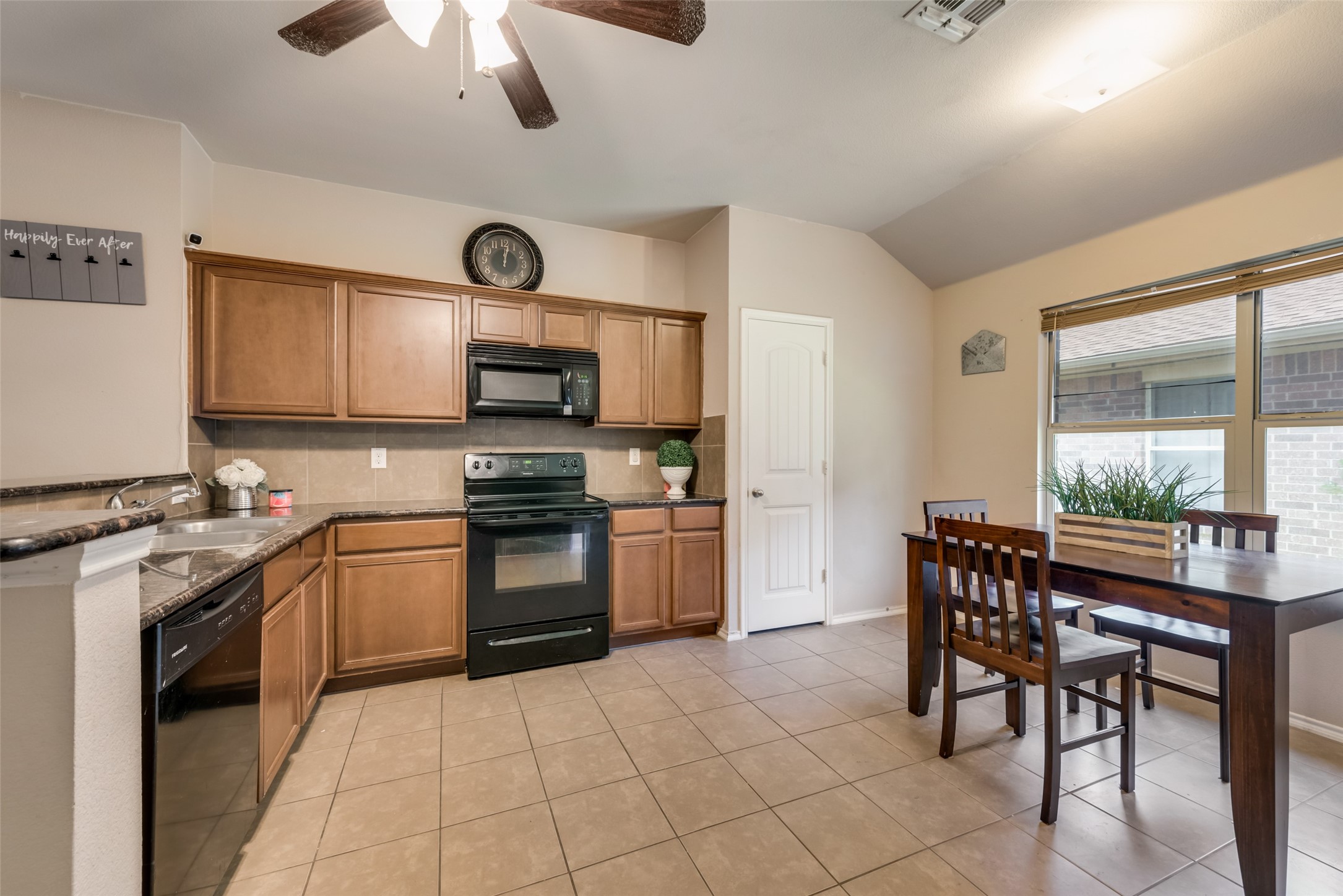 1450 Carsen Way , Lancaster, TX, 75146 | 20625070 | Realty Texas LLC