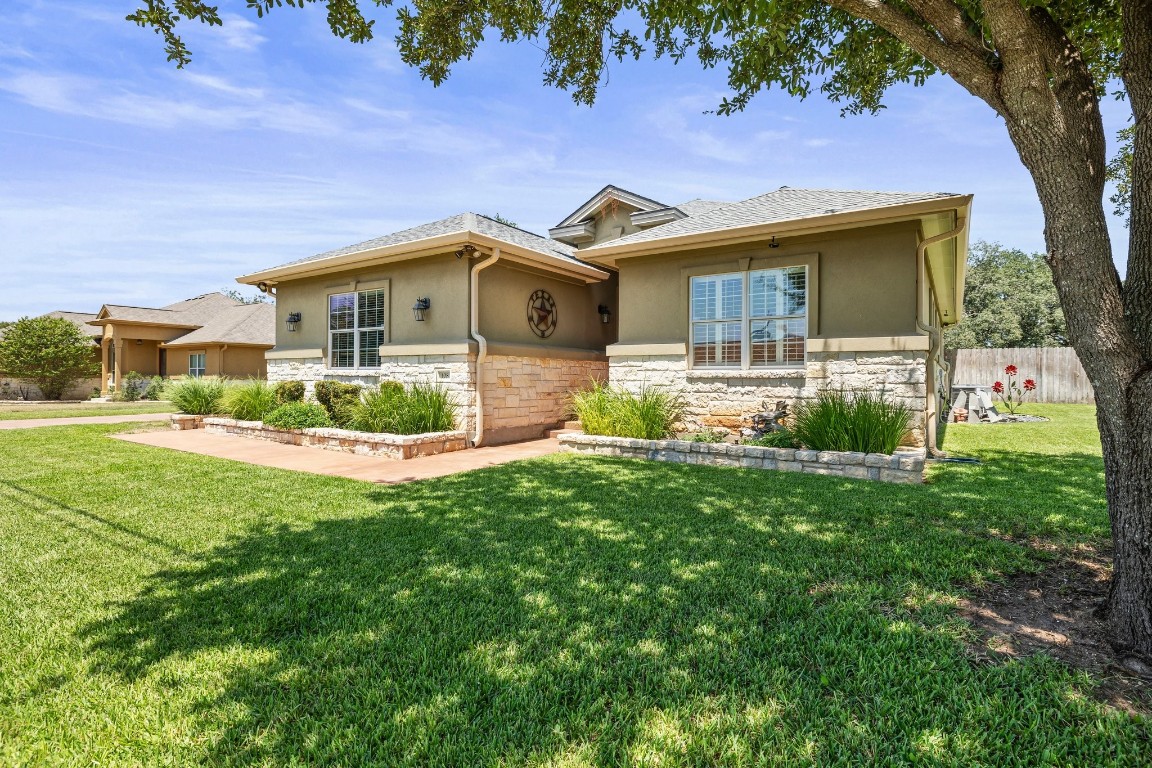 Sold: 108 Oakwood Drive Blog Image Banner