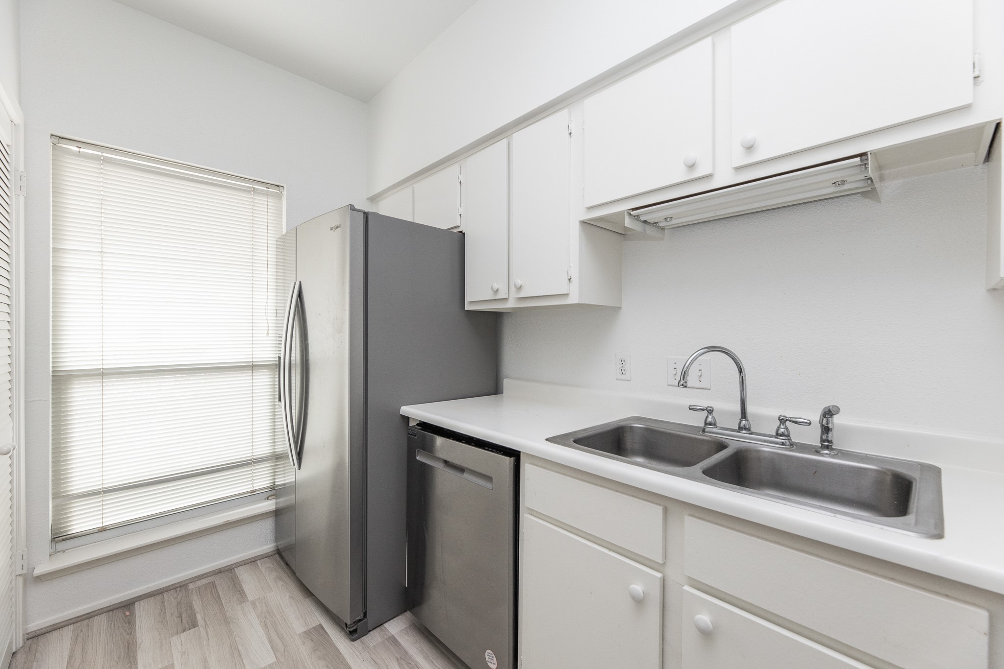 1915 Augusta Drive 6 , Houston, TX, 77057 | 3725219 | Realty Texas LLC