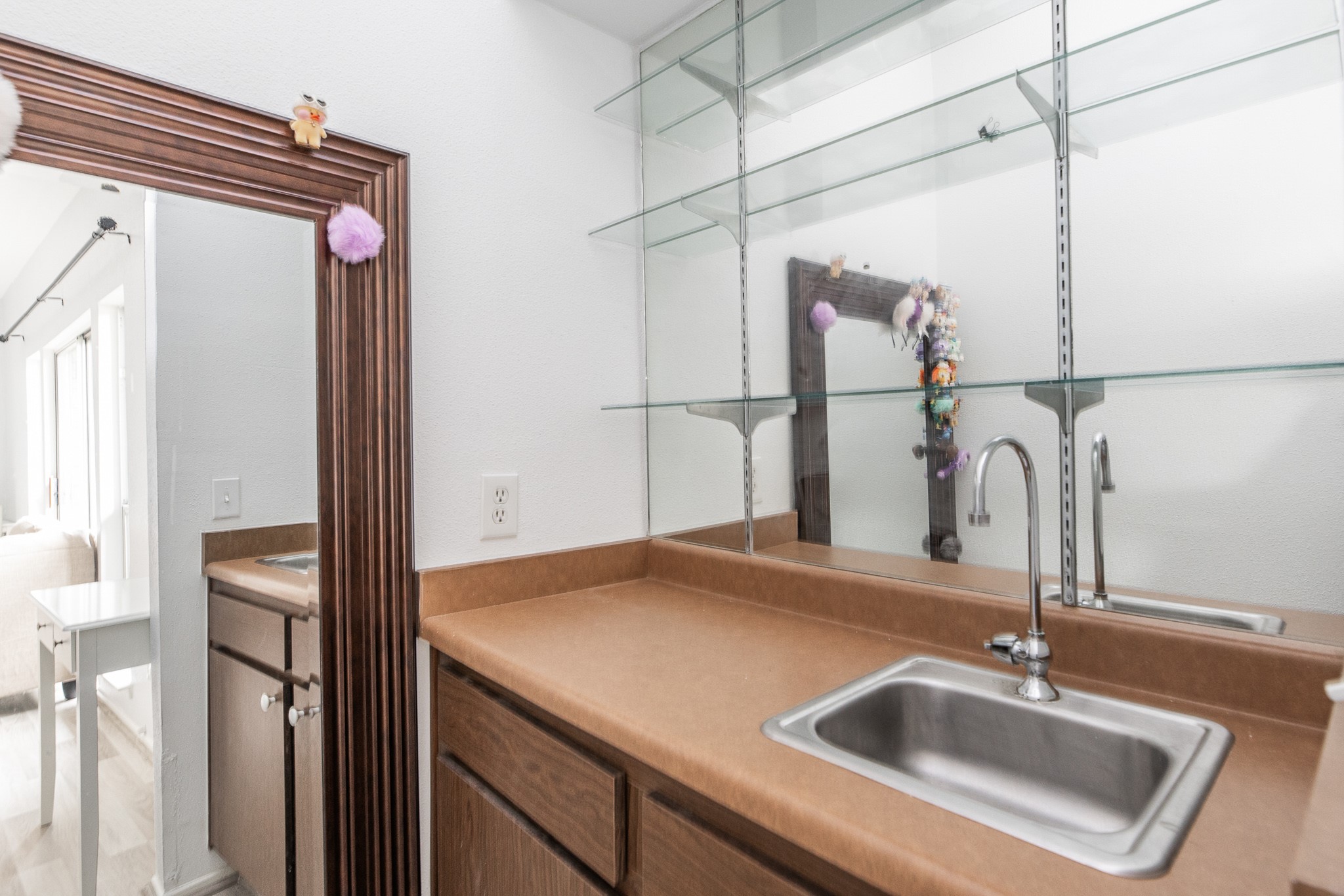 1915 Augusta Drive 6 , Houston, TX, 77057 | 3725219 | Realty Texas LLC