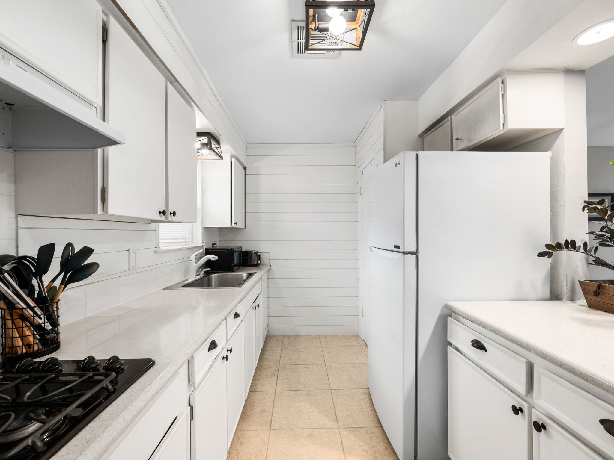 6006 Sanford Road , Houston, TX, 77096 | 43617100 | Realty Texas LLC